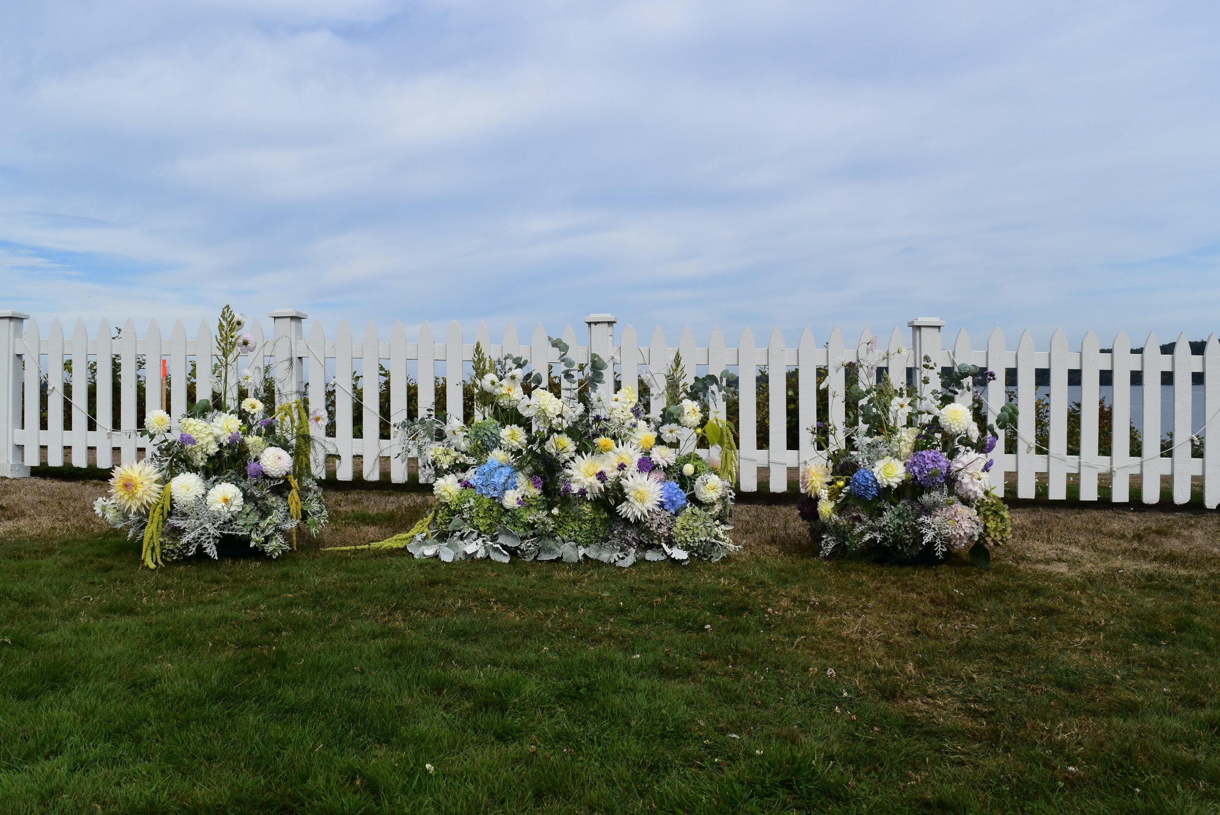 Blue and White florals at Port Gamble Pavilion 