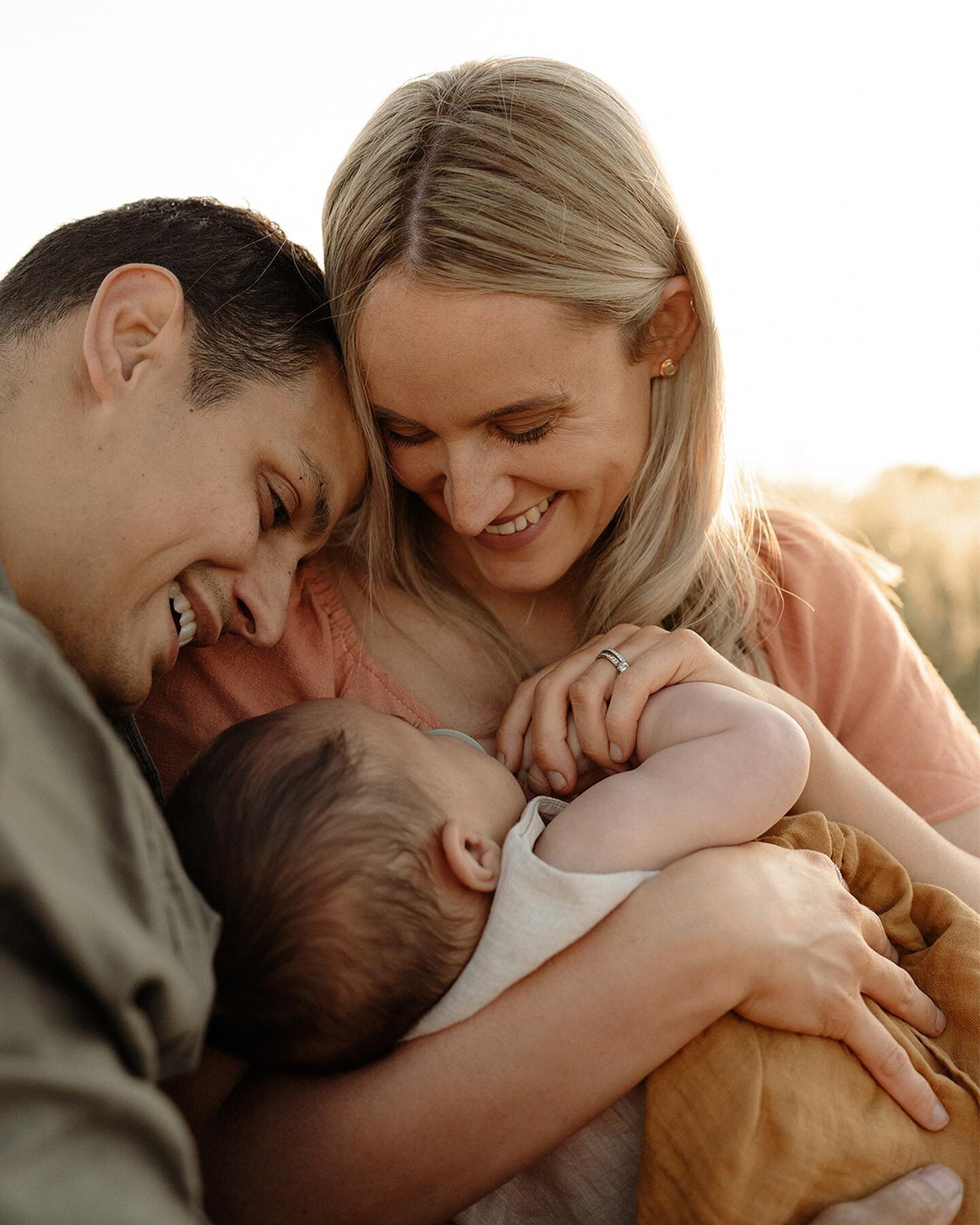 What a special way to remember Finn turning 6 months. Dipping his toes in the ocean for the first time, shoulder rides with dad and snuggles with mum on a beautiful summer night. 
Imagine having photos like this of your childhood. ✨