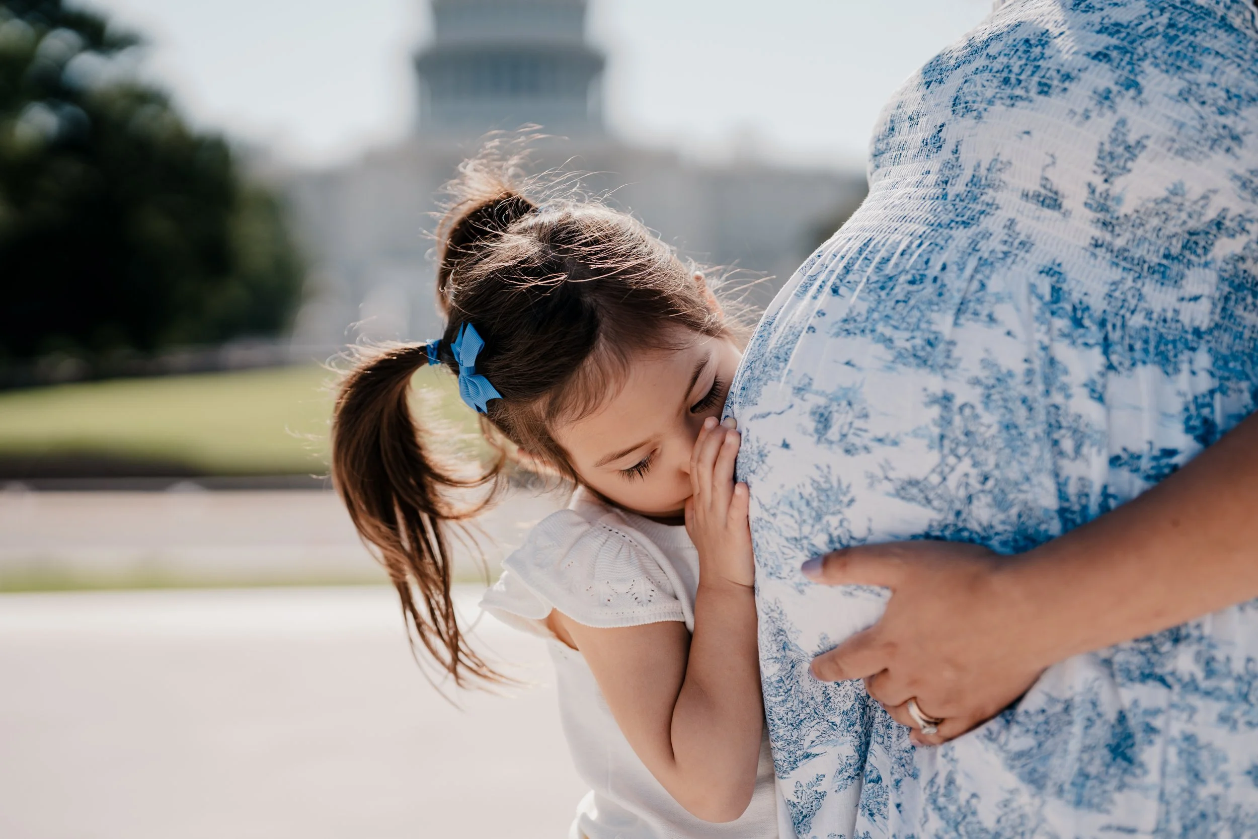Emotion-Driven Maternity Photography at the US Capitol | Melanie Lopez Photography