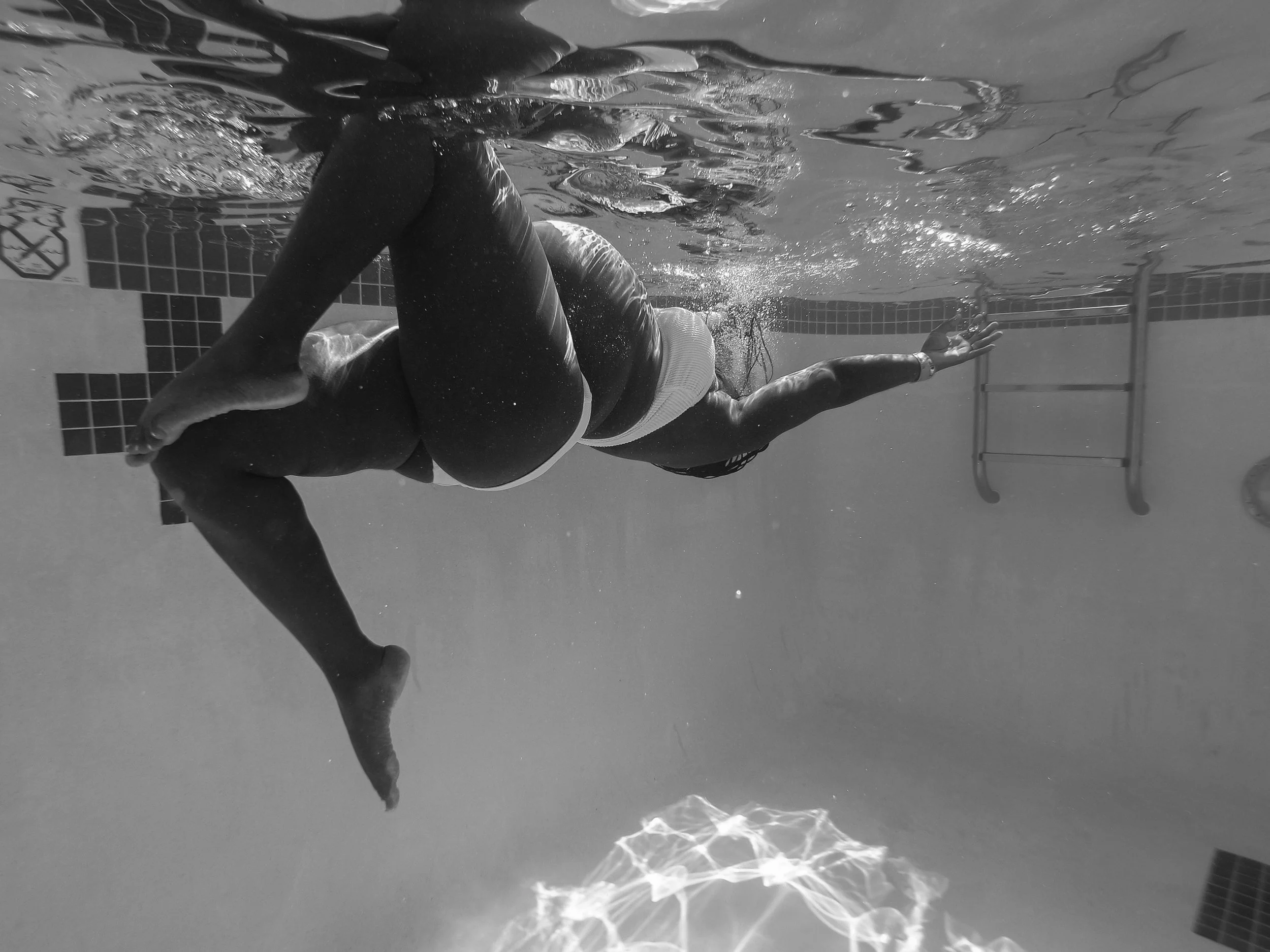 Documenting the In-Between: A Creative Water Maternity Session