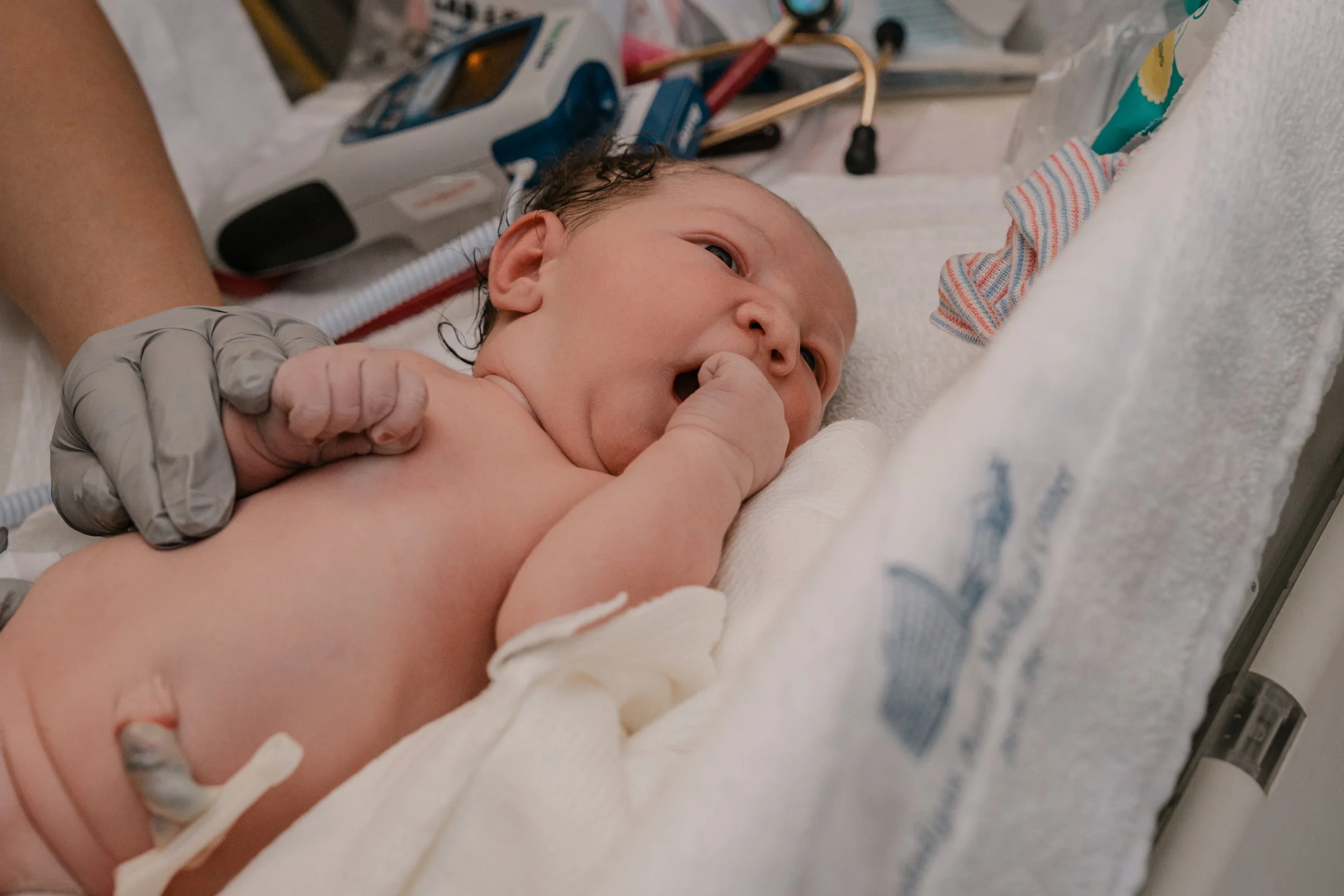 Birth photo and video highlight coverage for military families in Tacoma and Olympia.