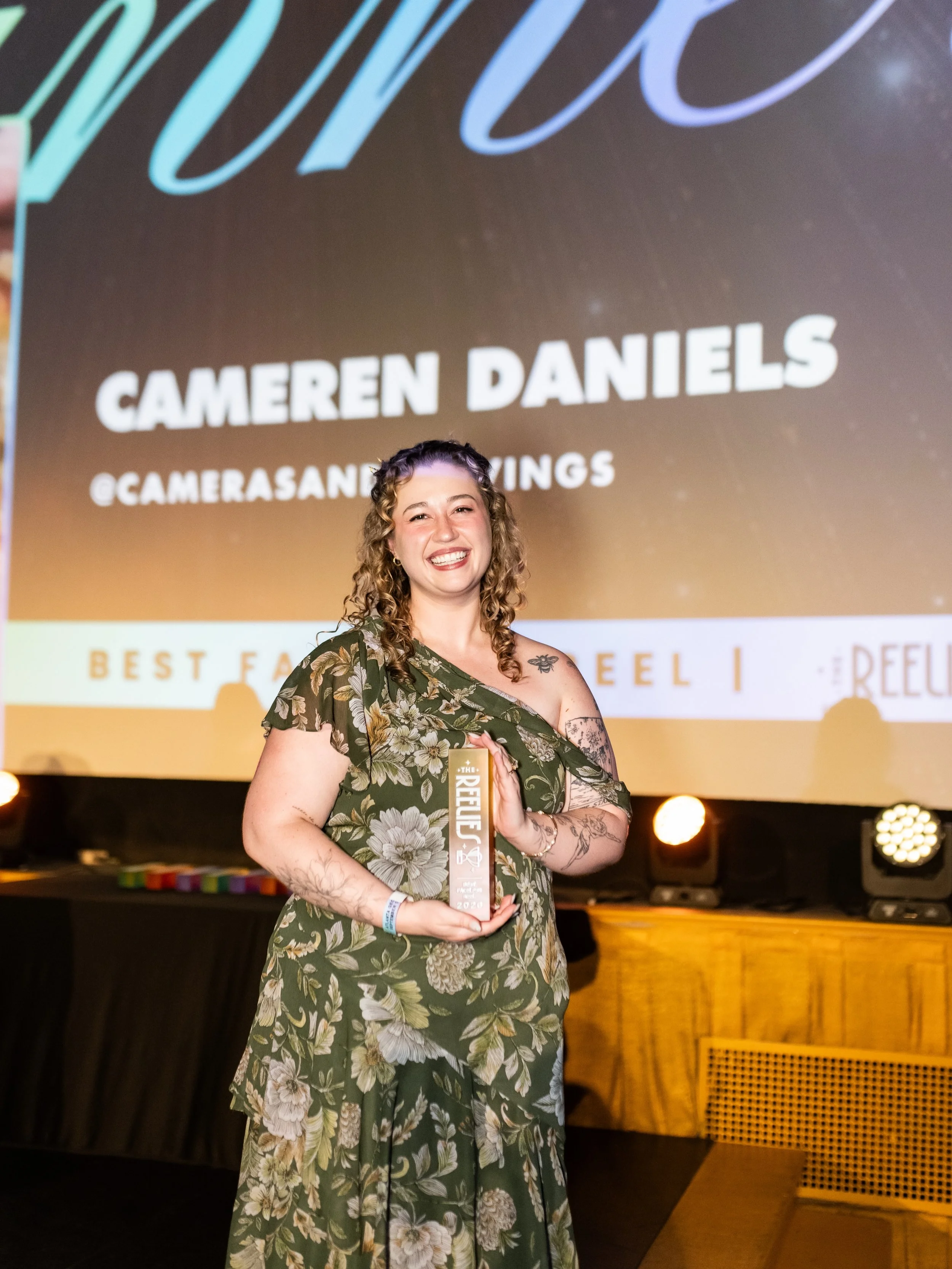 Biggest cheesiest smiles for the 3-peat at @thereelies 🥹💕

Got to capture the BEST event with @flodesk and walk a red carpet all in one day??? #winning

🏆Best Faceless Reel

And if you&rsquo;re wondering if I&rsquo;m already planning what to submi
