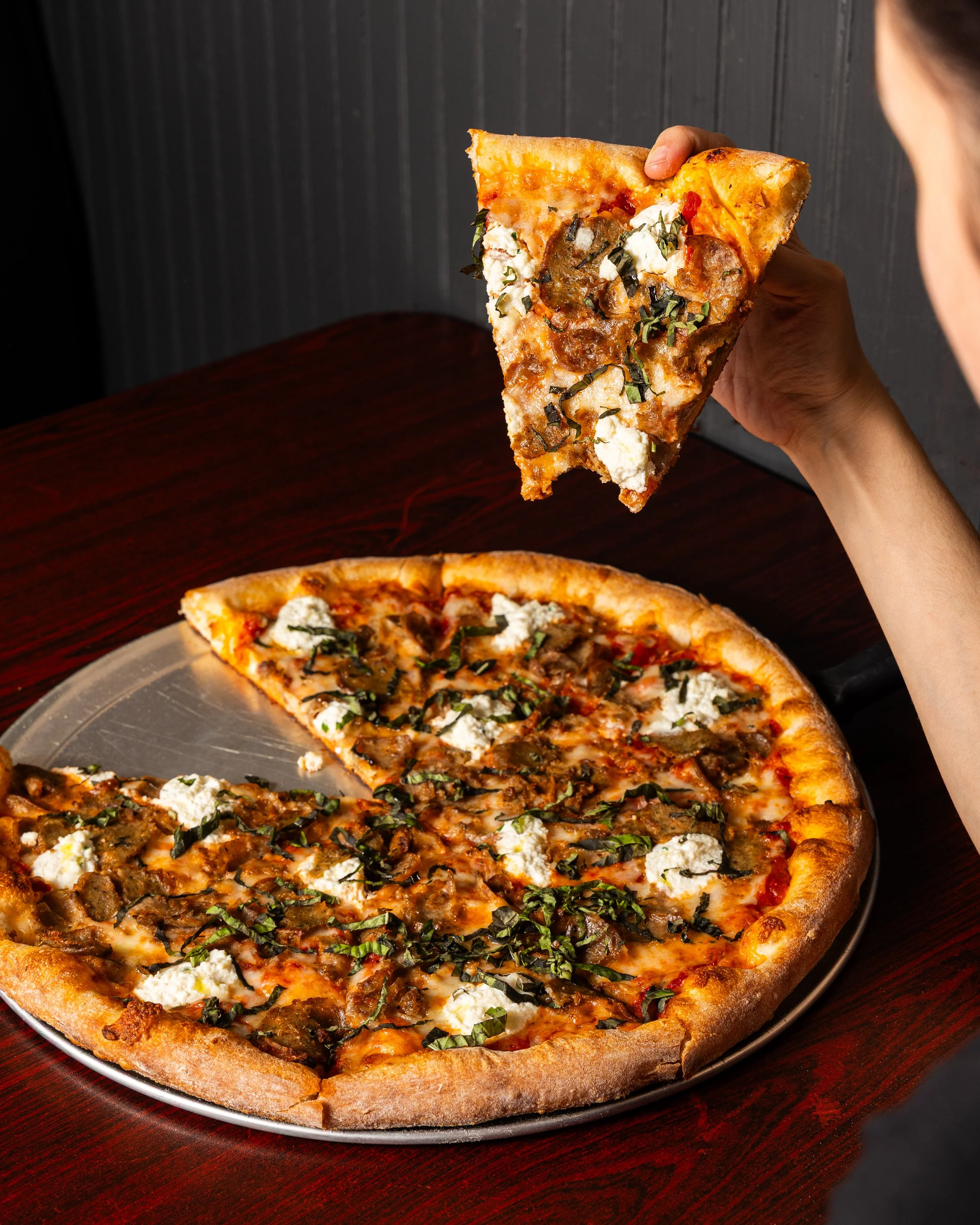 Feb 2026_Alessio's Pizza_Sunday Sauce Pizza_09.jpg