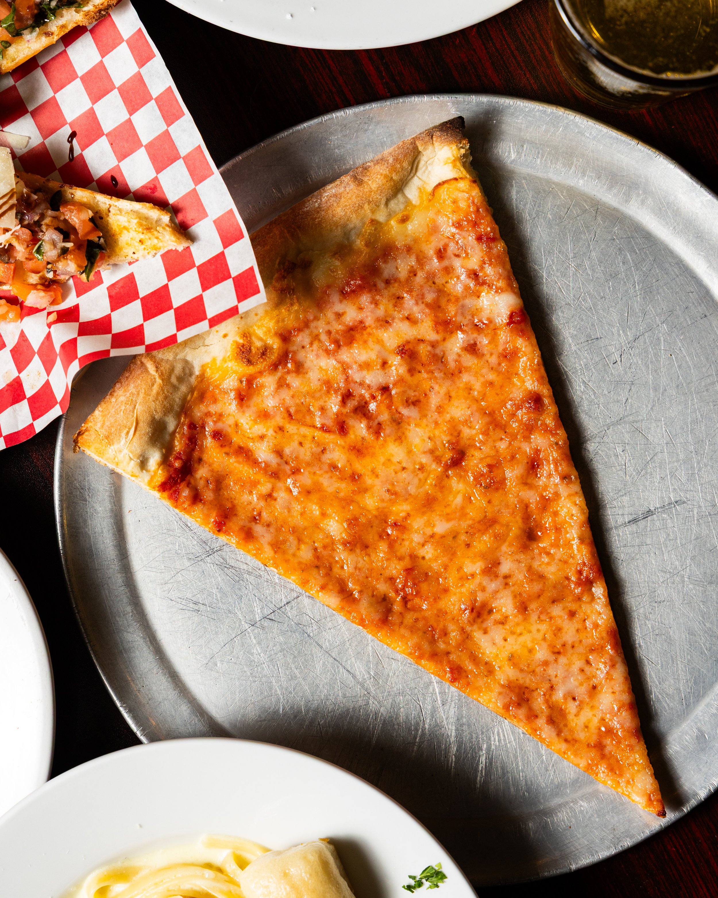 Feb 2026_Alessio's Pizza_Cheese Slice_01.jpg
