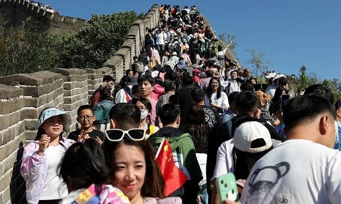 Asia Sustainable Travel_Great Walls Overcrowding.jpg