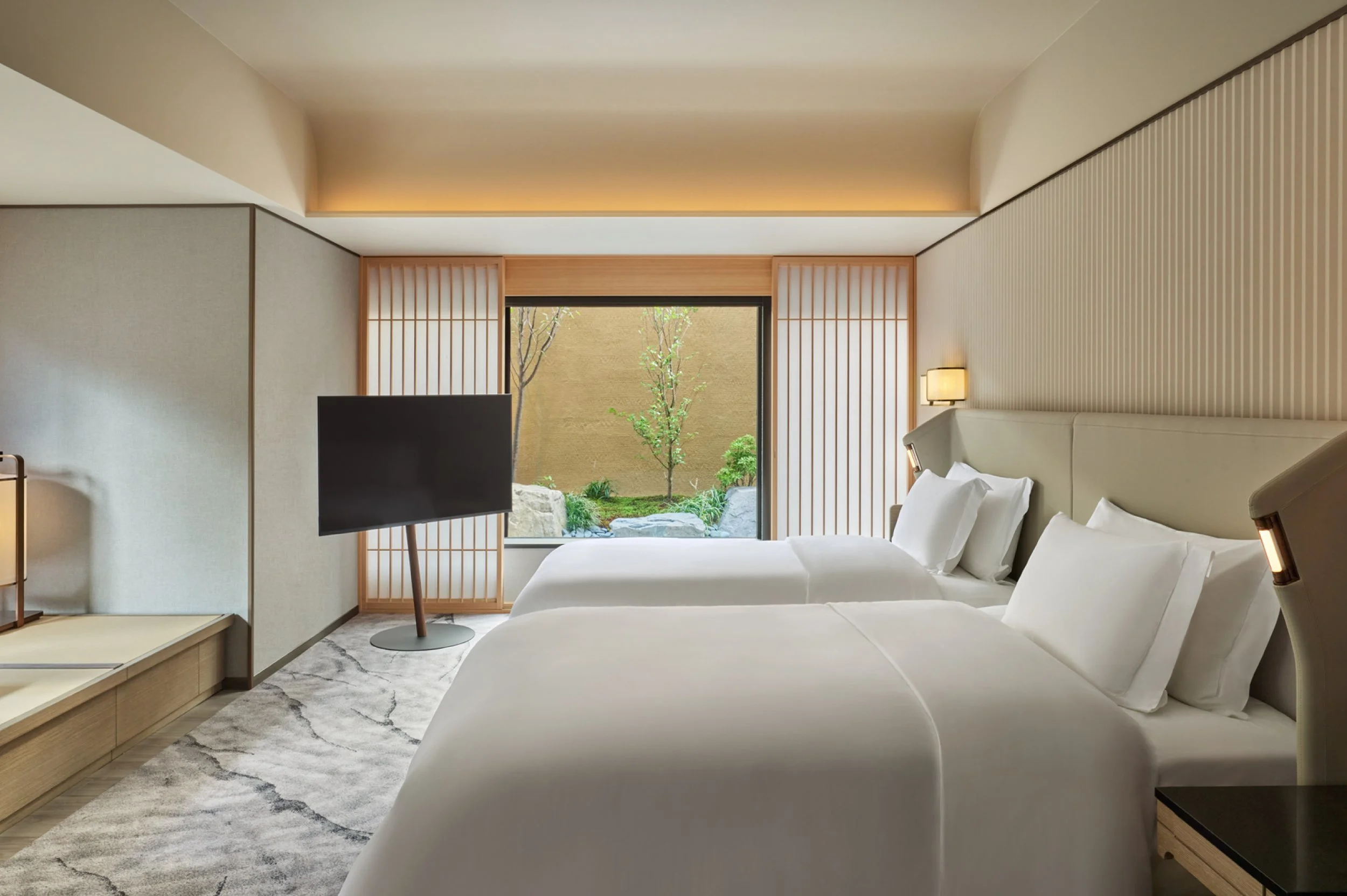 dusit-thani-kyoto-premier-suite-bedroom.jpg