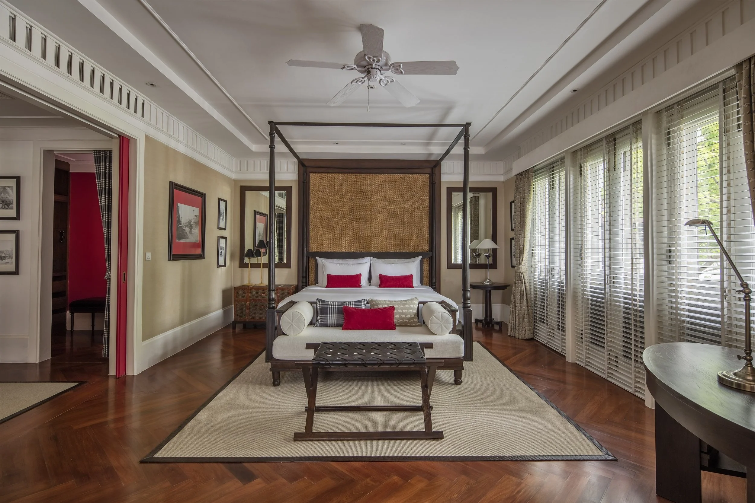 21 Louis Leonowens Pool Suite.jpg