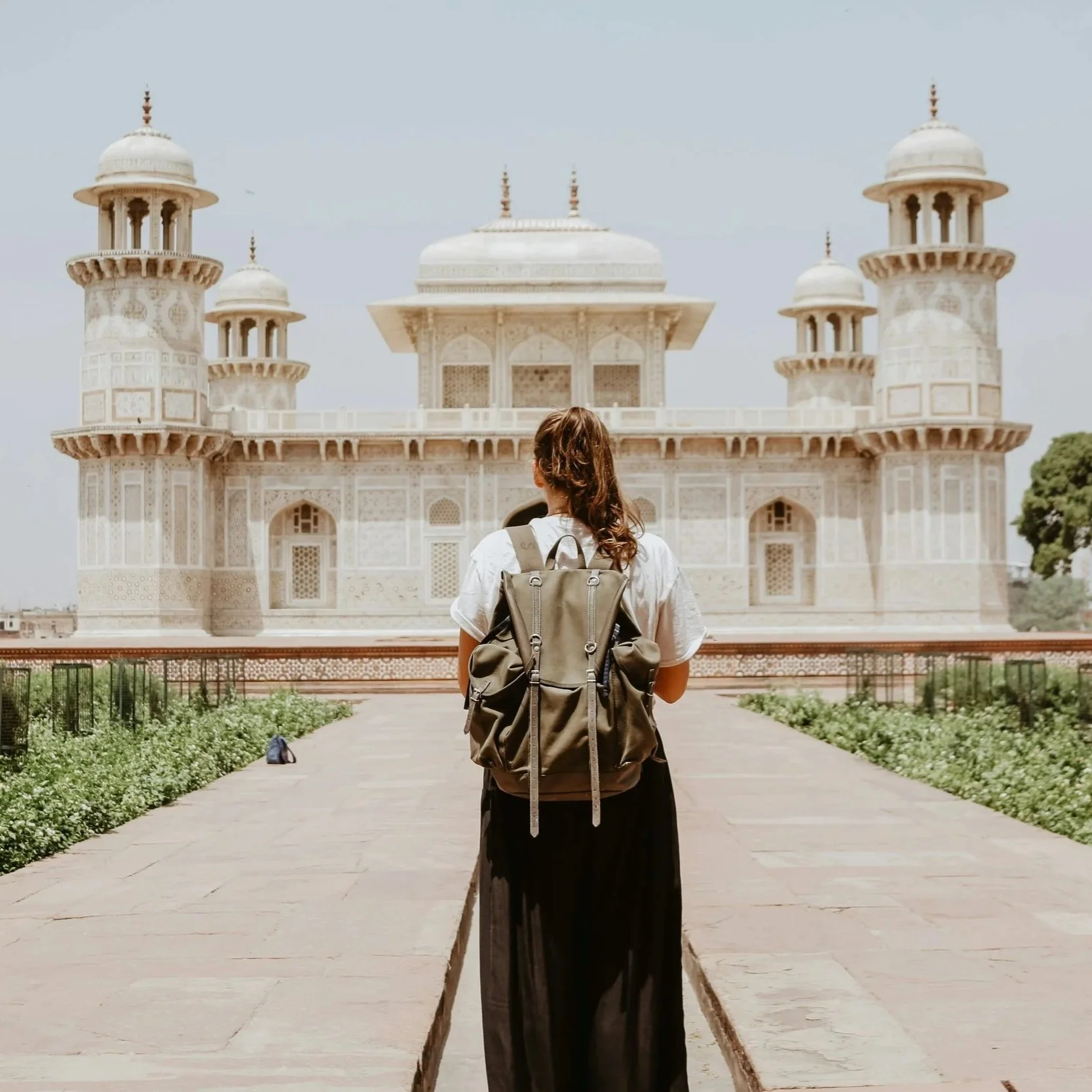 From Choice Simplification to Cosmic Itineraries: The 5 Trends Redefining Travel in 2026