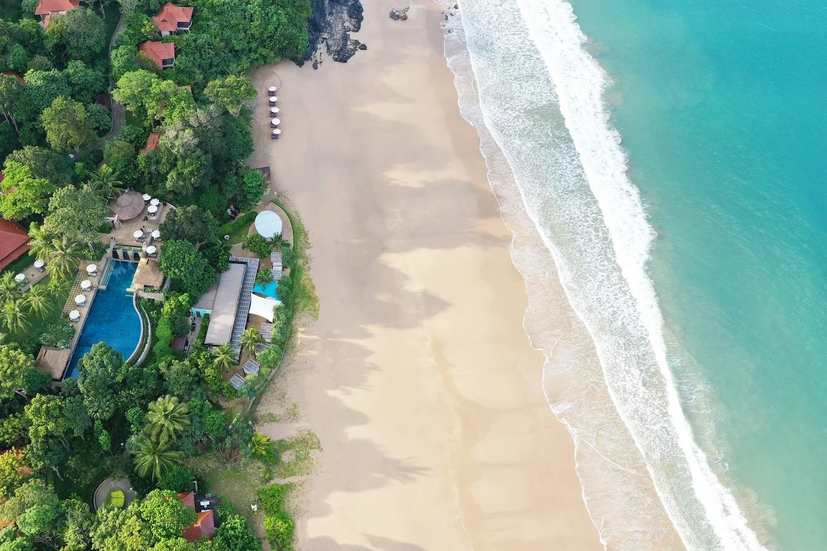 Beach 1200x800.jpg