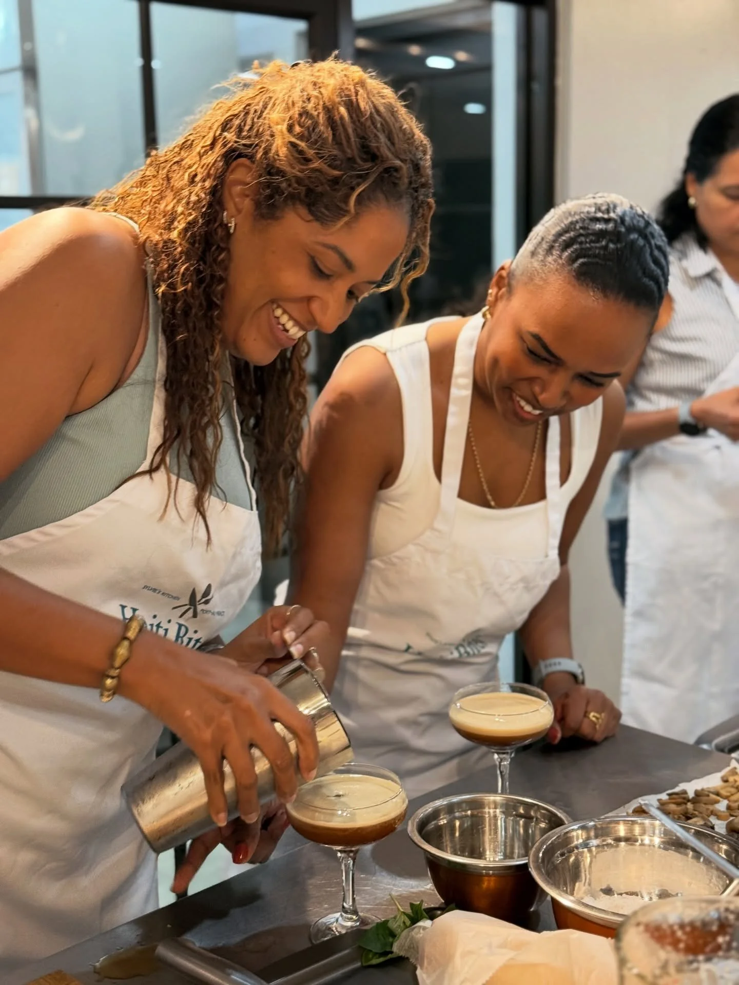 An Italian night done right:
olive oil on our hands, sage in the air,
and just enough prosecco to make everything better.

#LAtelier
#HaitiBites
#LAtelierHaitiBites
#CookingClass
#Booz&amp;Tapas