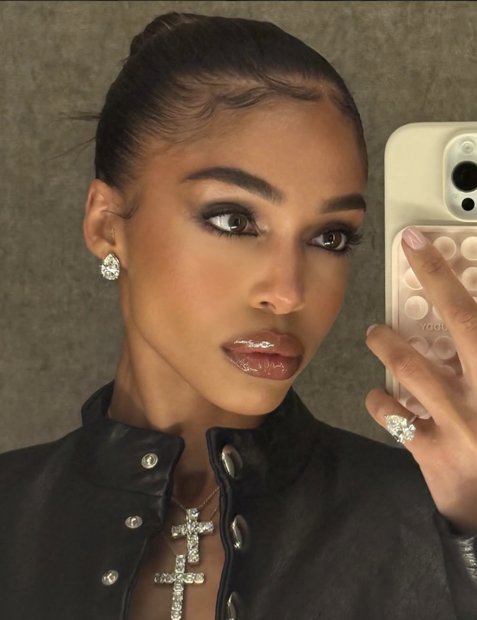 The Lazy Girl's Guide to the Perfect Slicked-Back Bun