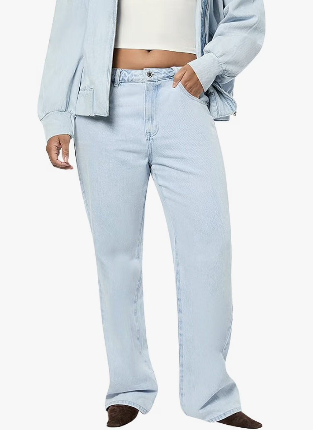 WEWOREWHAT Women's Denim Straight Leg jeans in a light wash