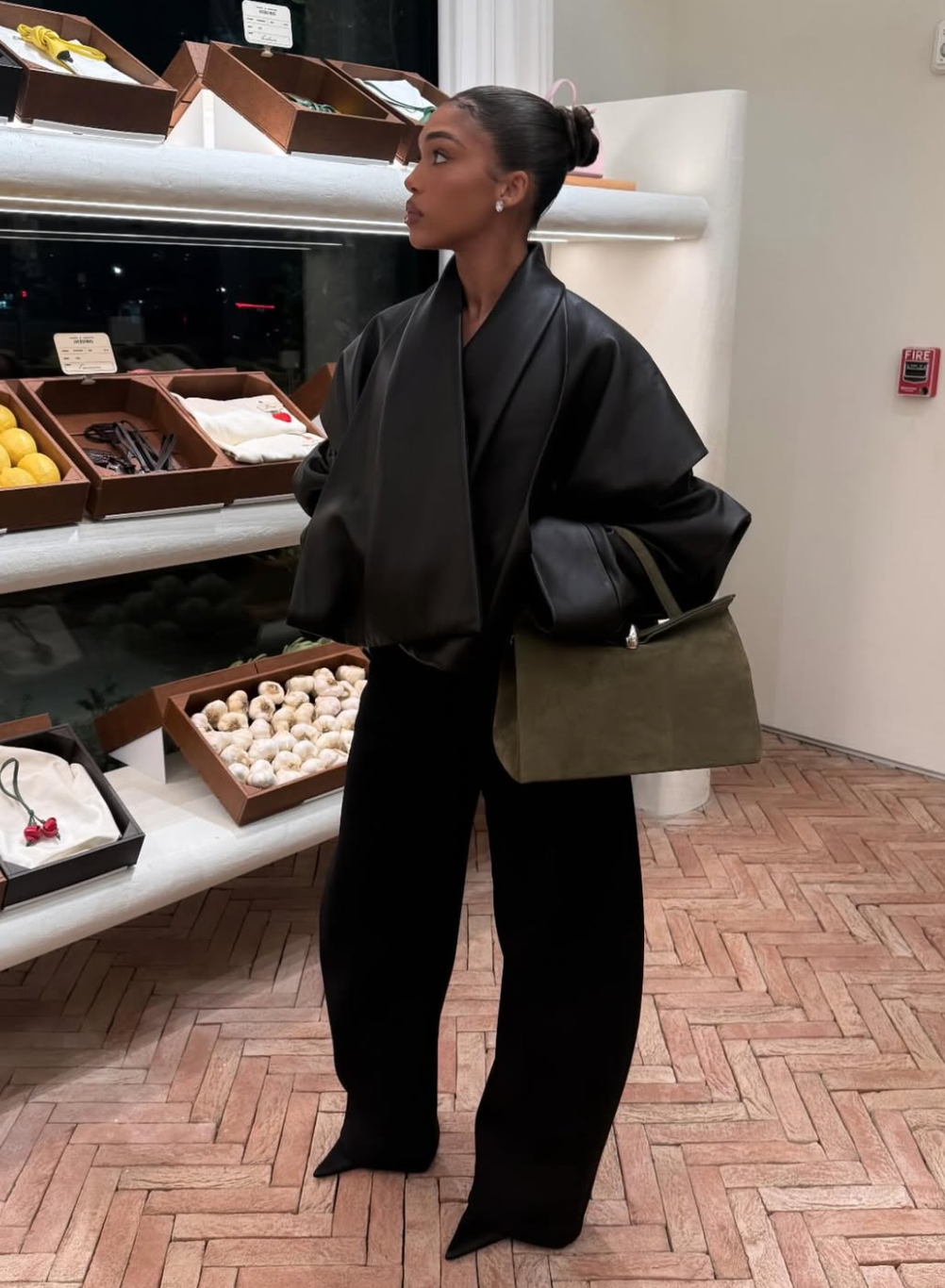 The Amazon Trousers Everyone’s Buying (And I Get Why)