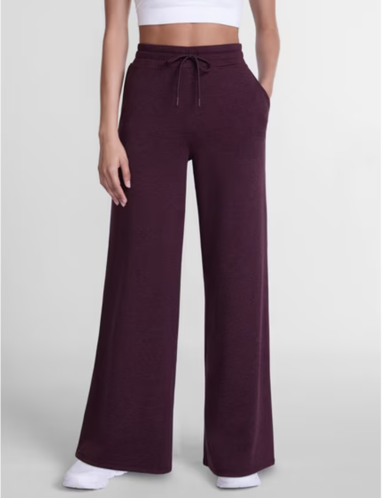 Celebrity Pink fleece barrel-leg sweatpants from Walmart