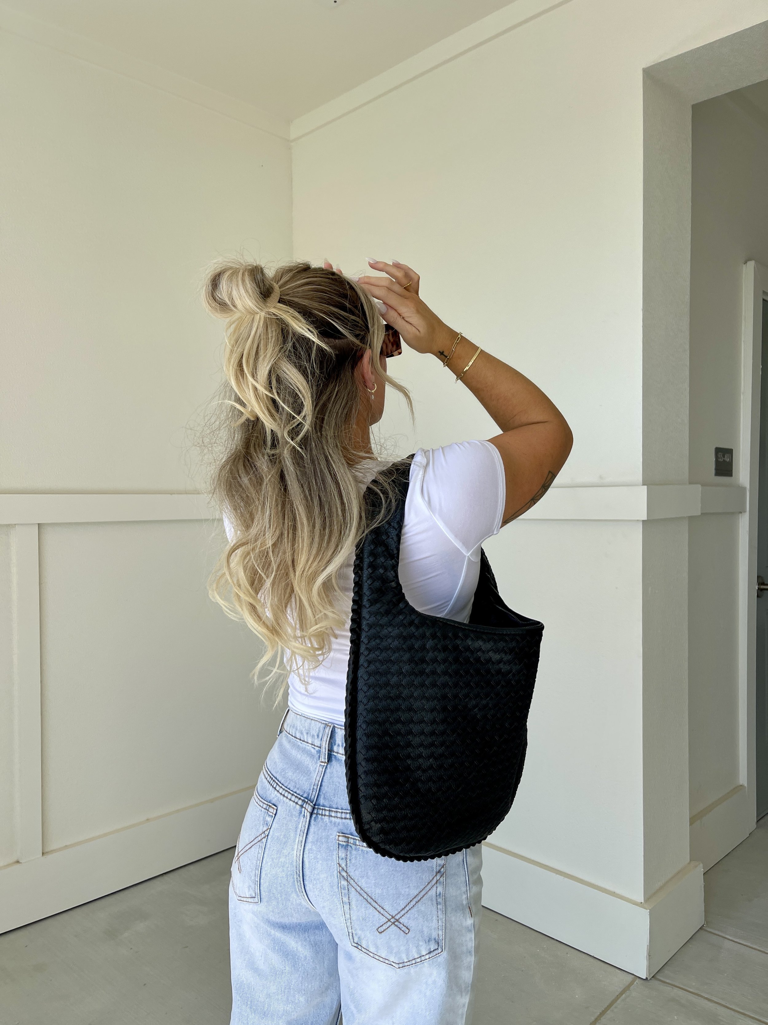 10 Outfit Ideas for When You Just Want to Wear Jeans and Look Cute