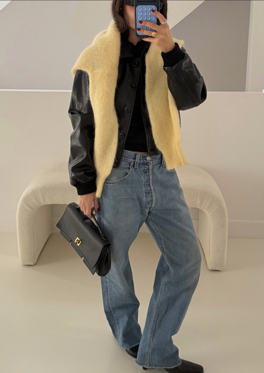 The Best Jeans for Hourglass Body Shape: A Complete Guide