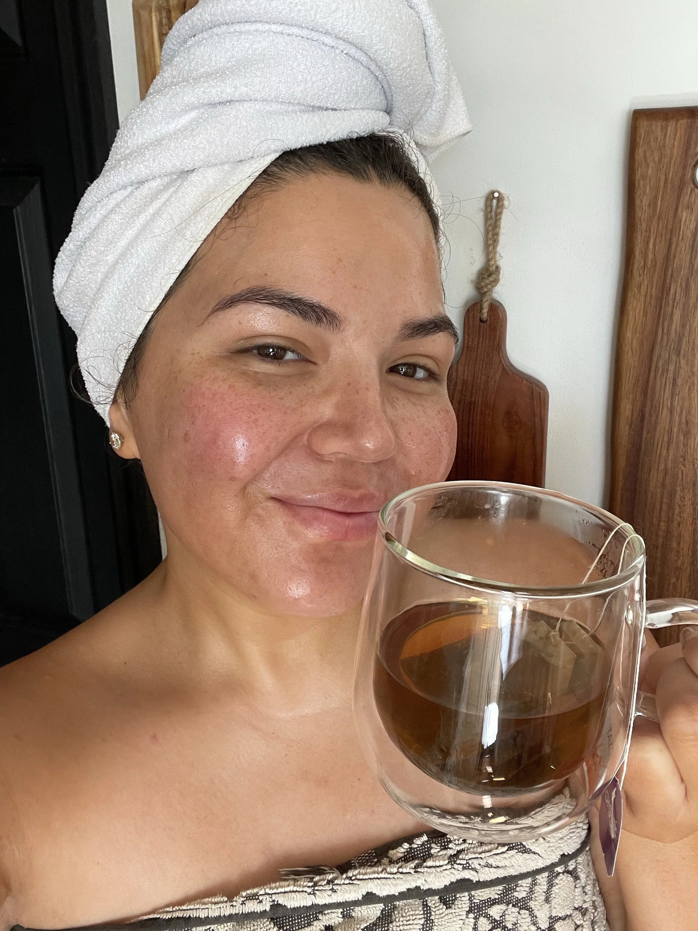 I’m a Beauty Editor, and These Are the 5 Hacks I Swear By for a 5-Minute Morning Routine