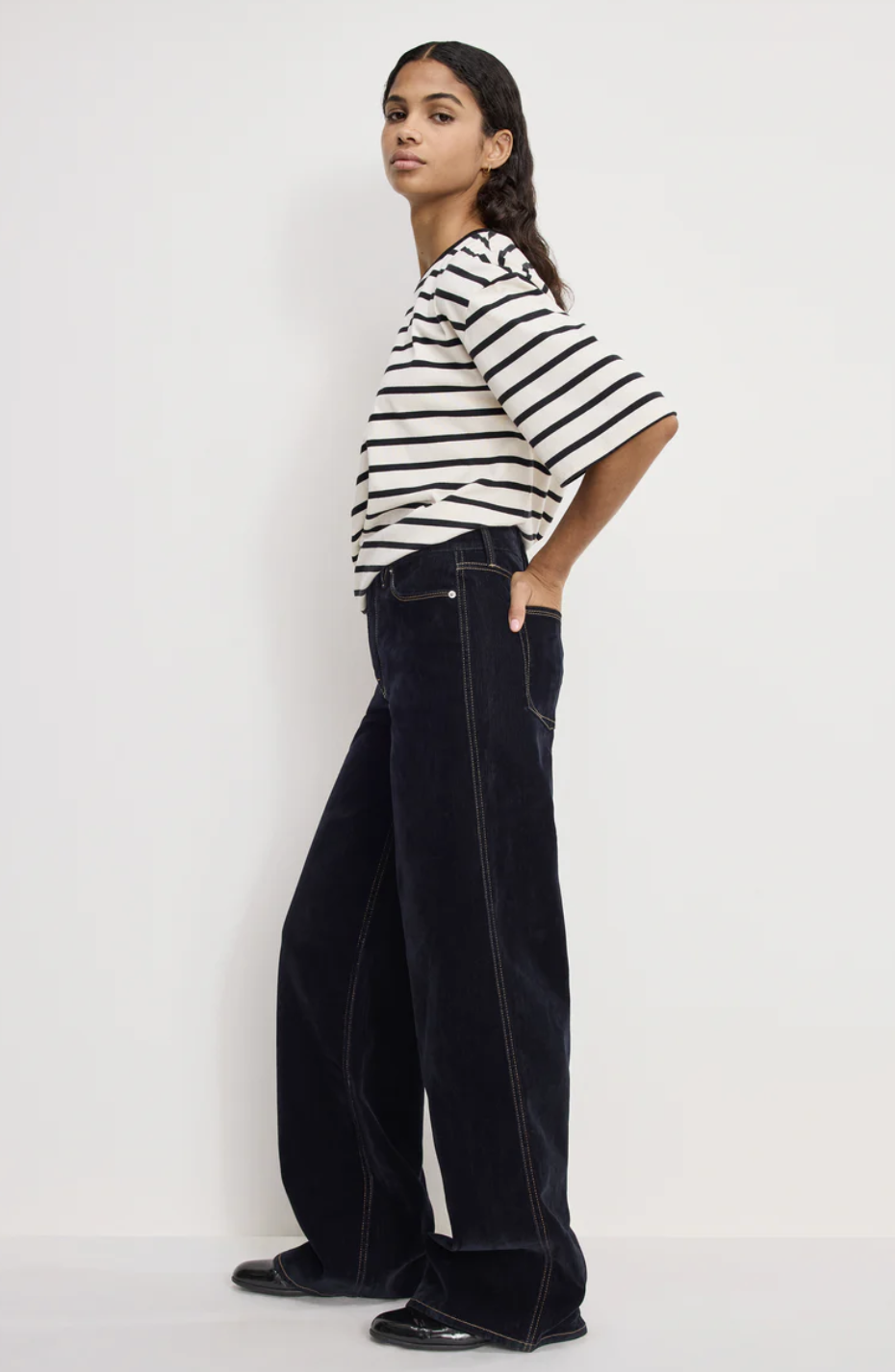 PAIGE Arellia High Waist Barrel Leg Jeans reviewed for lower belly fat support and modern silhouette.