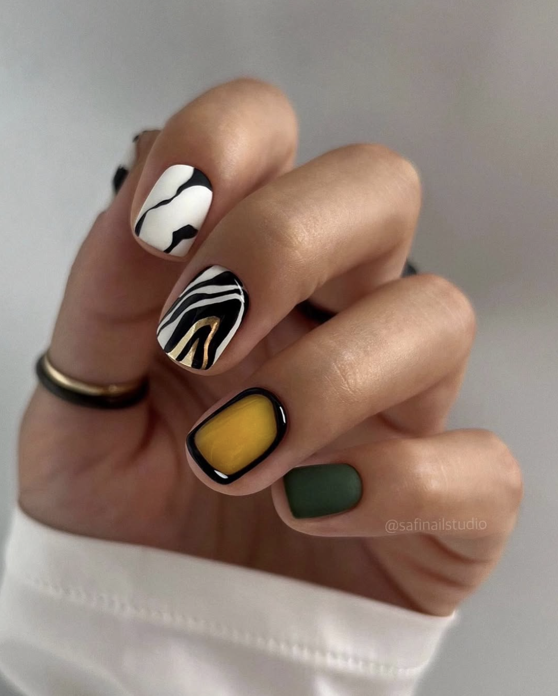 10 Minimalist Short Summer Nail Designs to Try in 2026