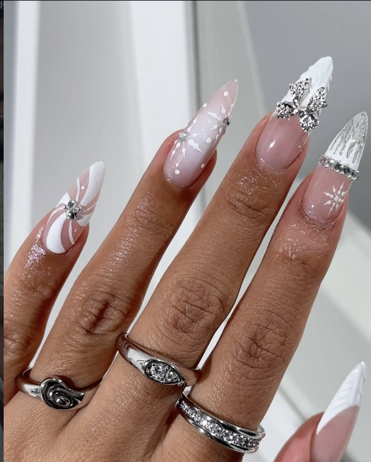 18 Christmas Nails I’d Actually Save for My December Appointment