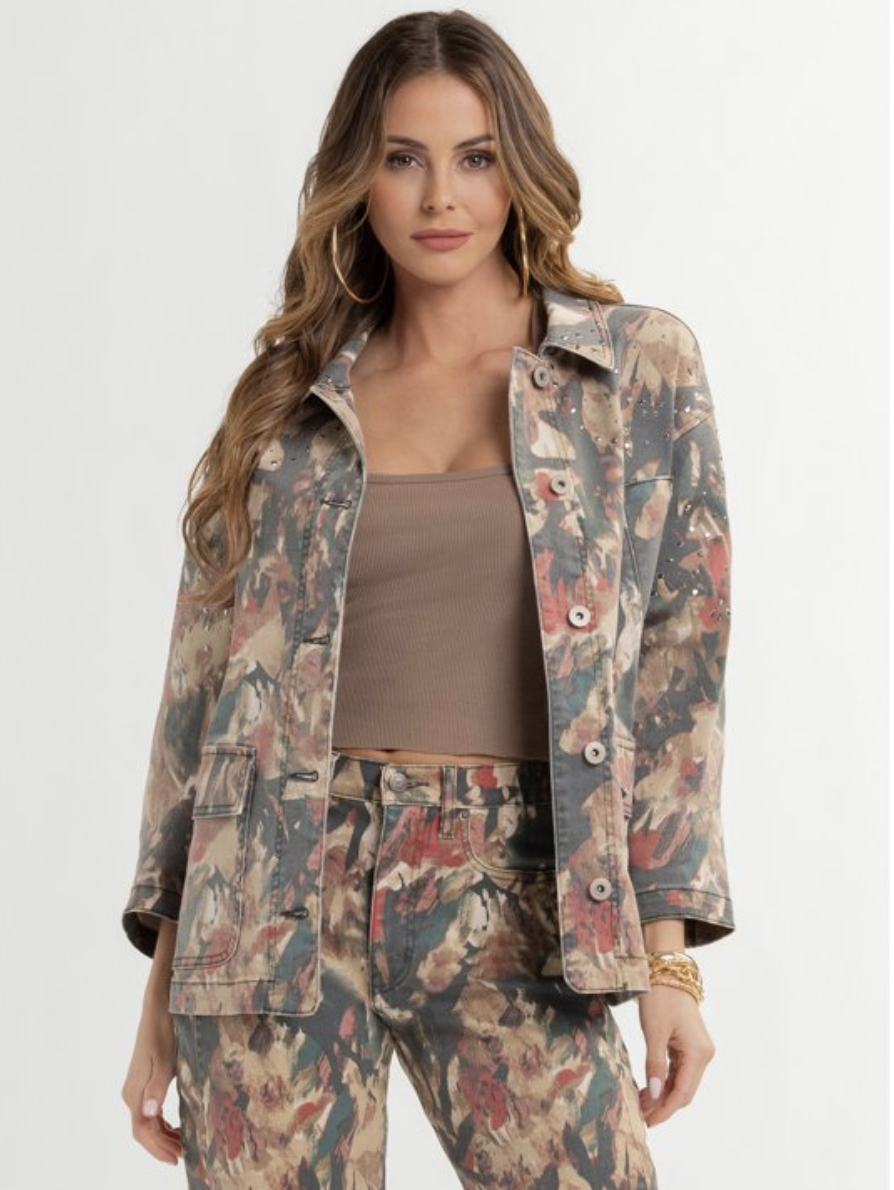 Jessica Simpson barn jacket with a contrast collar.