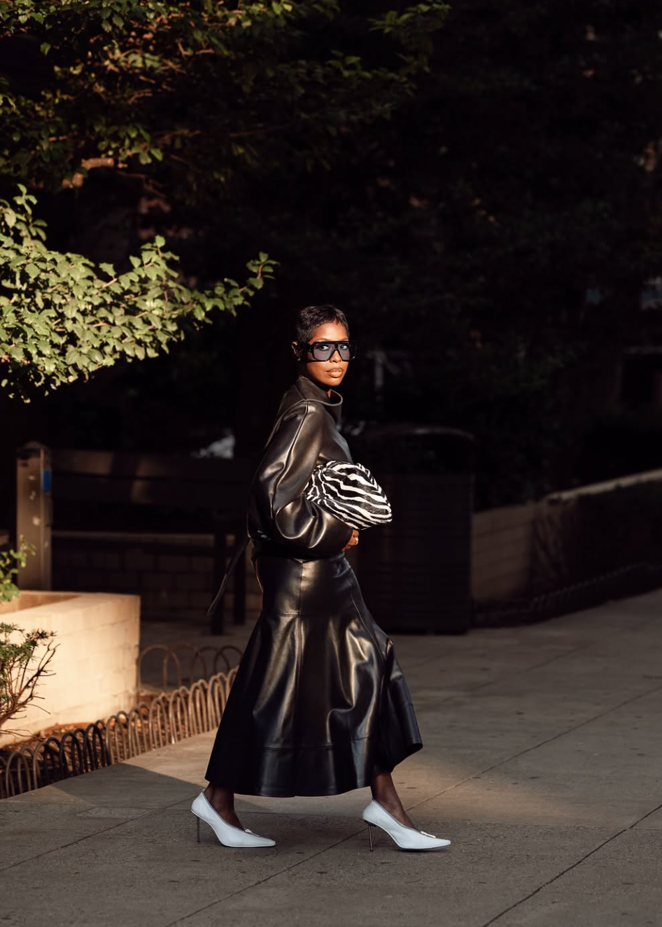 what color of shoes to wear with black dress