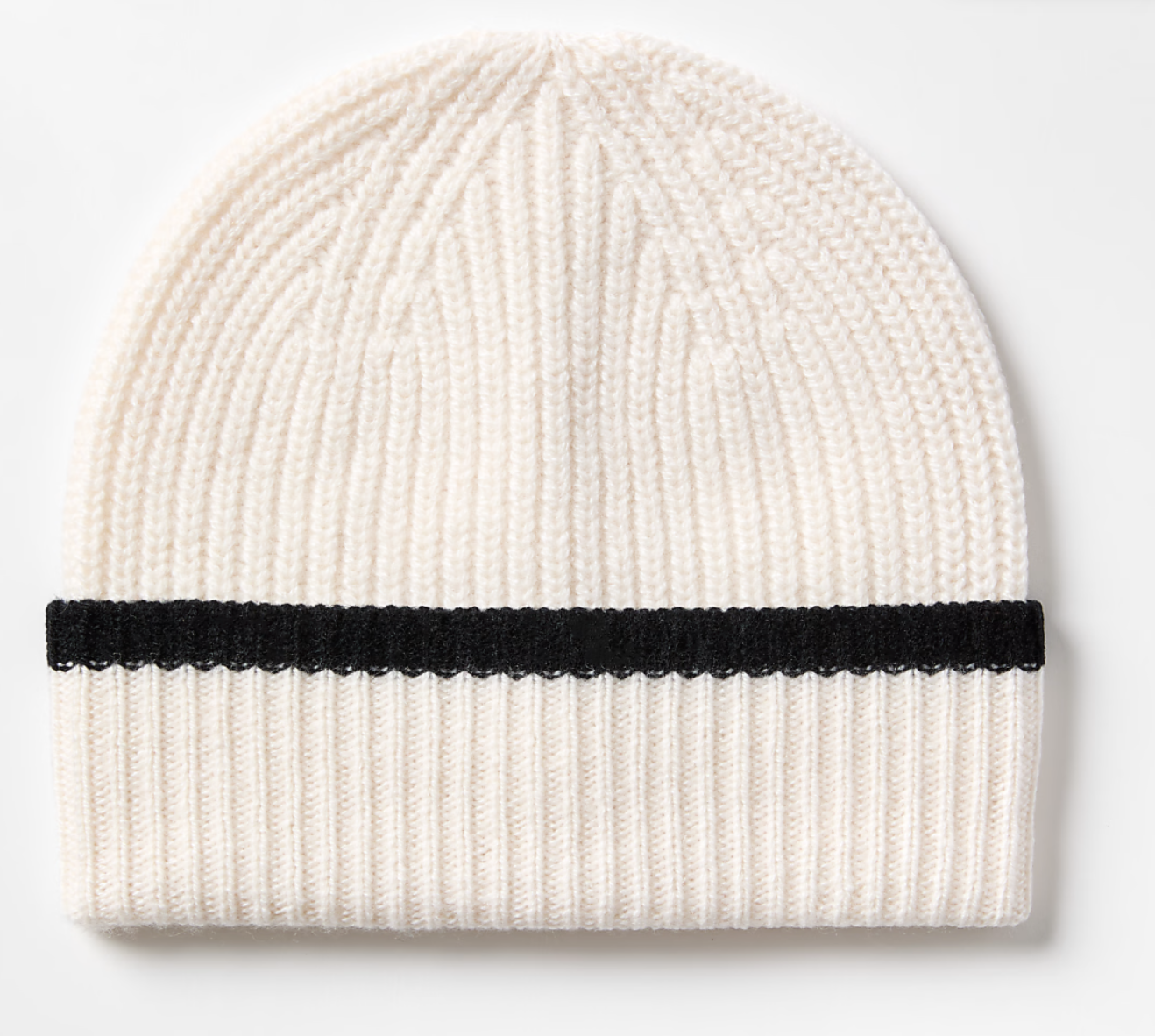 Ribbed cashmere beanie that covers the ears