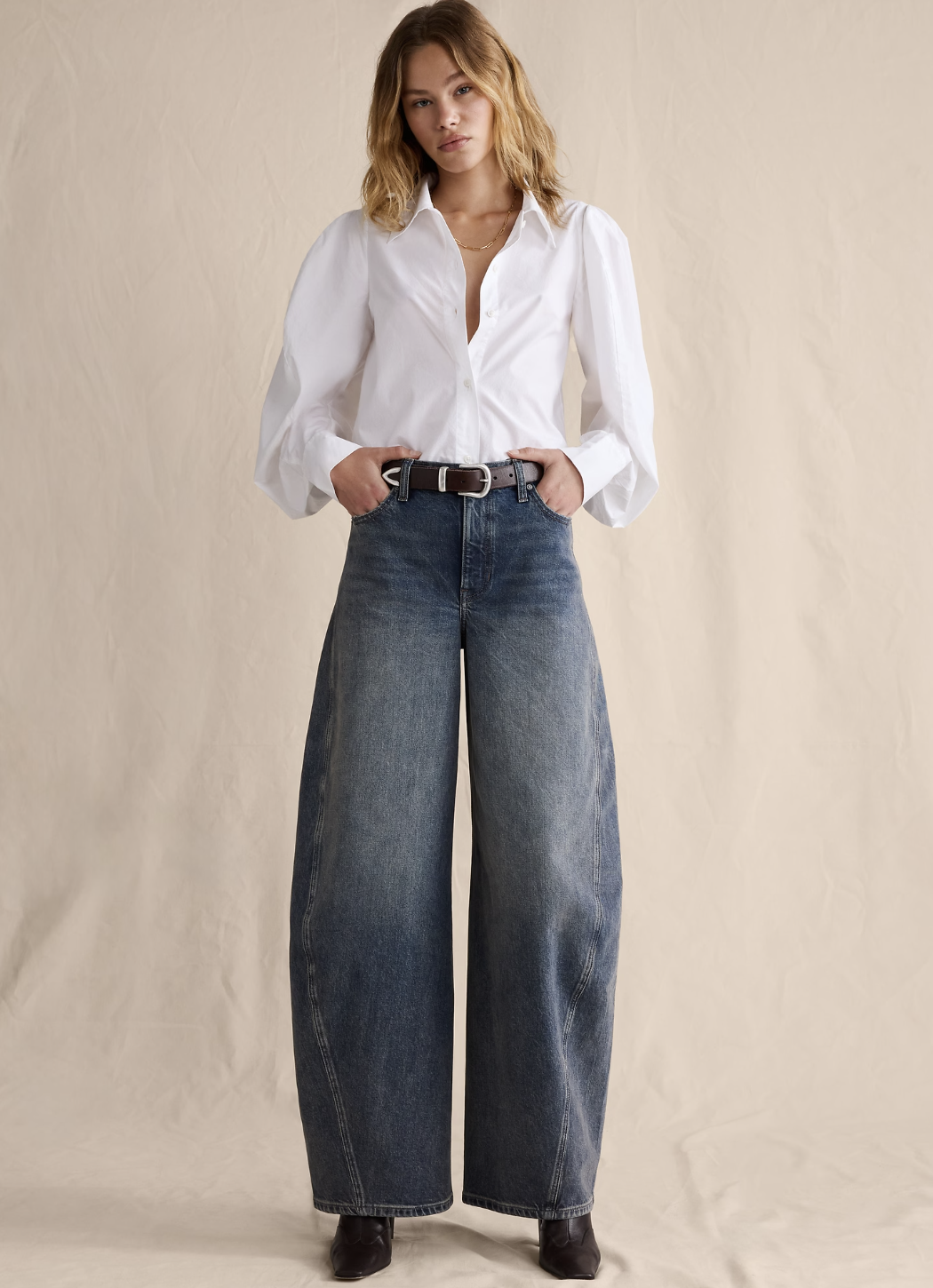 High-Rise Loose Barrel Jean