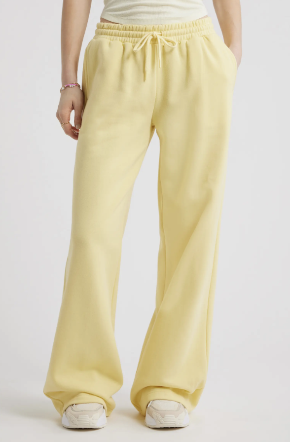 BP baggy wide-leg sweatpants styled for an off-duty fall look