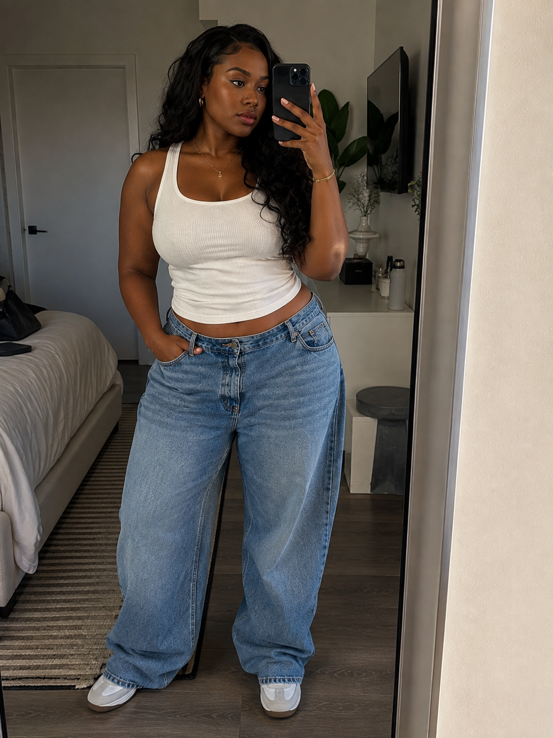 Jeans blazer and dress fit clues that can help identify body sh