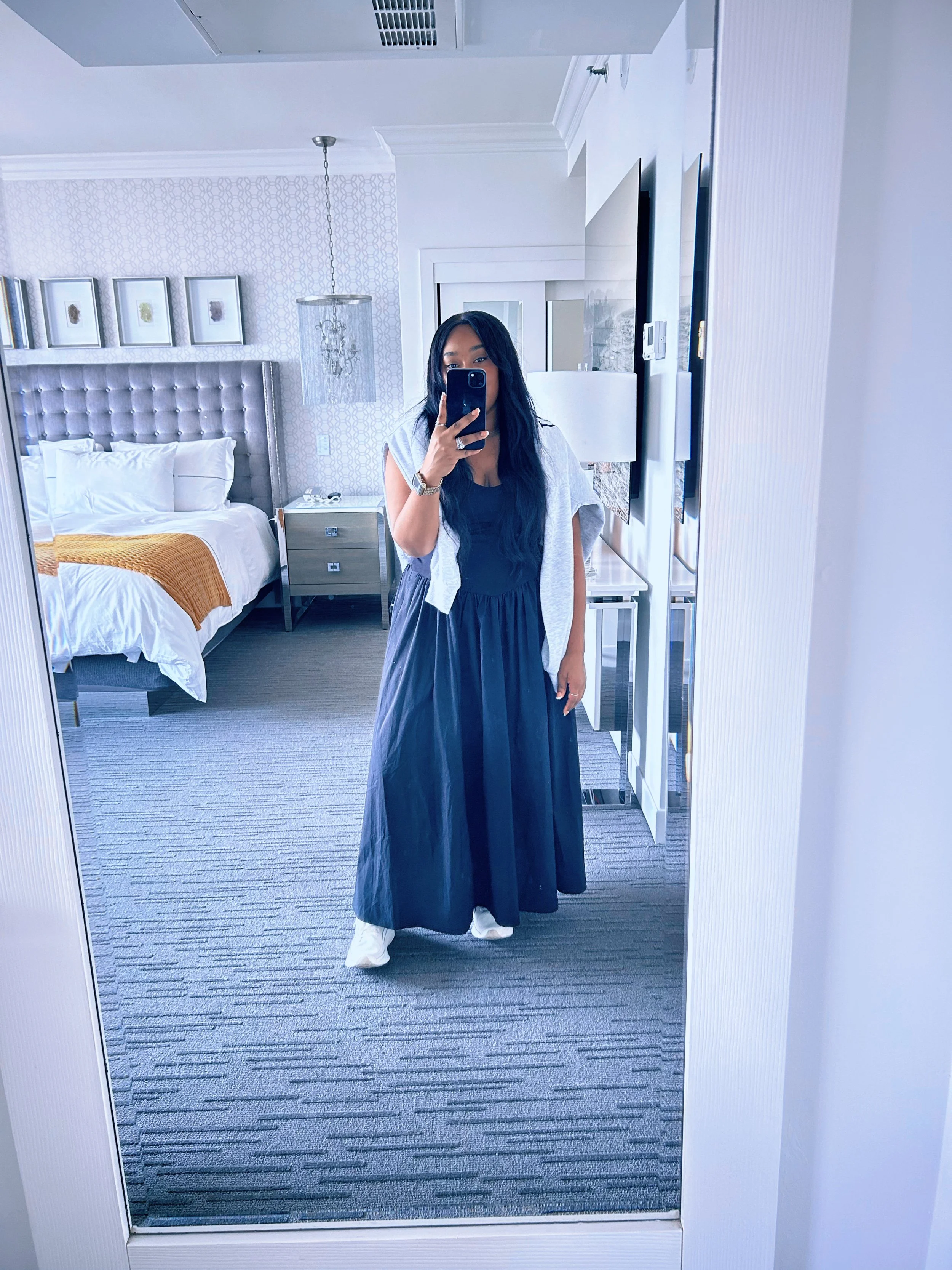 I Started Taking Daily Outfit Photos—Here’s What They Taught Me About My Wardrobe