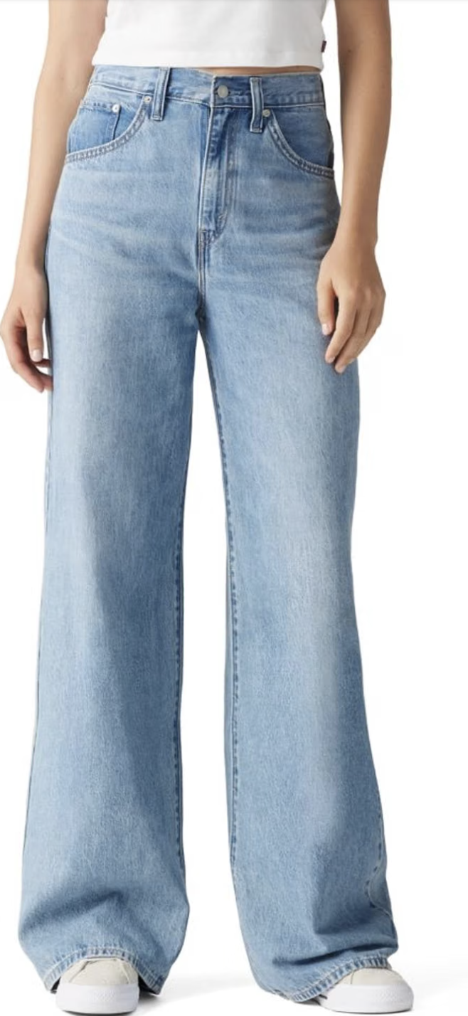 Levi’s Cinch Baggy jeans in a light blue Invested Indigo wash
