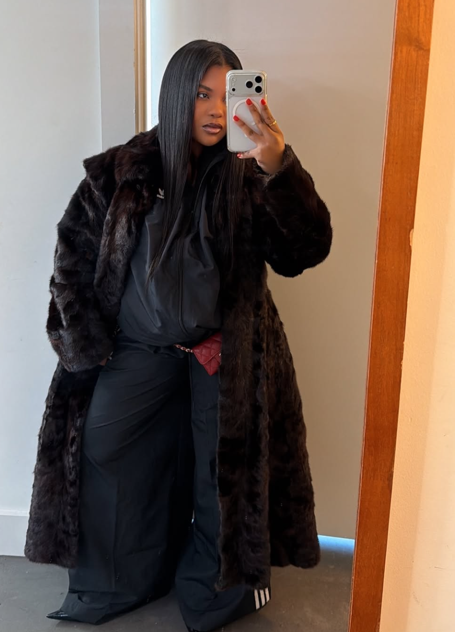 Fashion People Who Are Top-Heavy Swear By These 10 Outfit Tricks