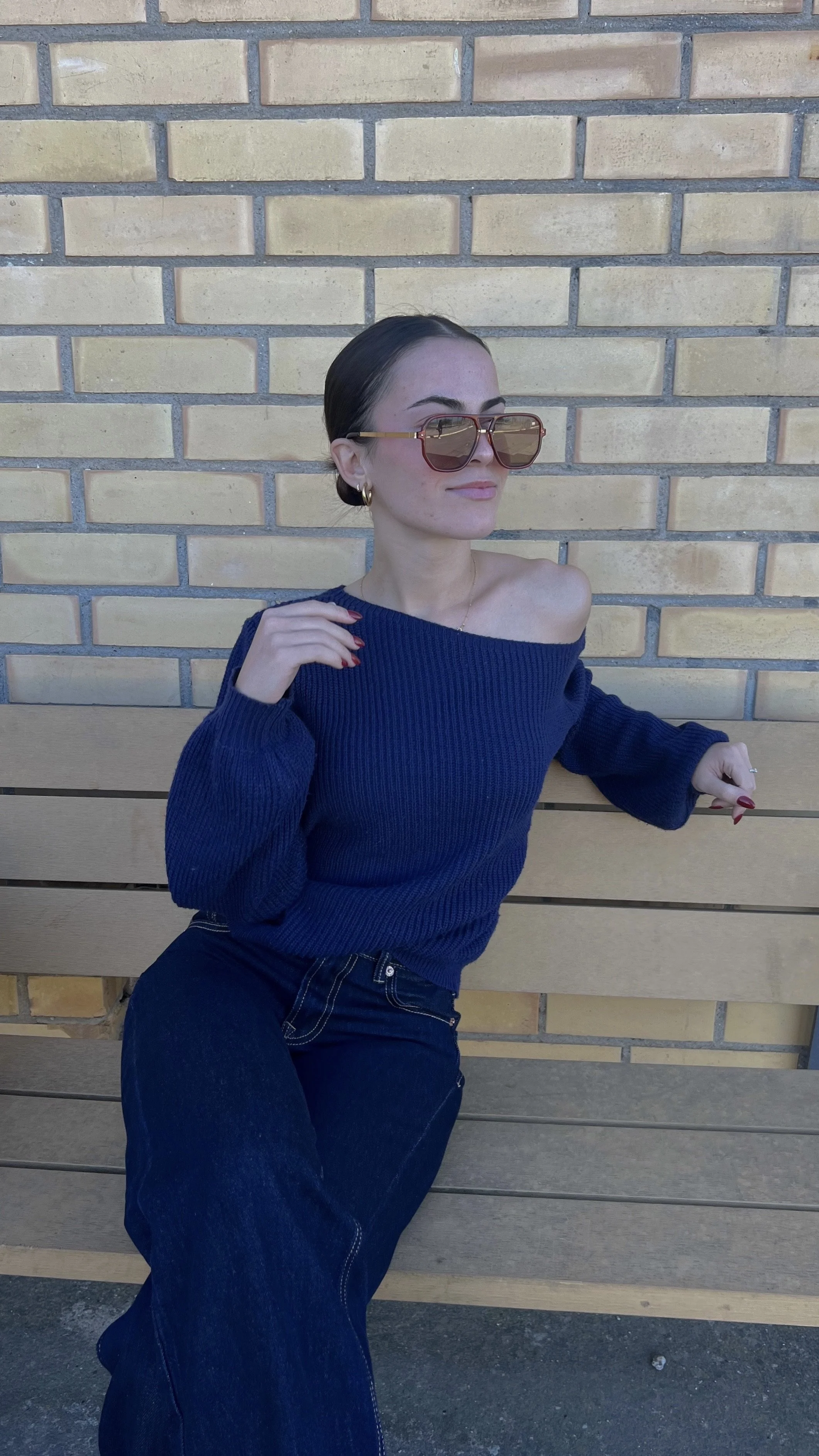 What to Wear When It’s 62 Degrees and You Still Want to Look Stylish
