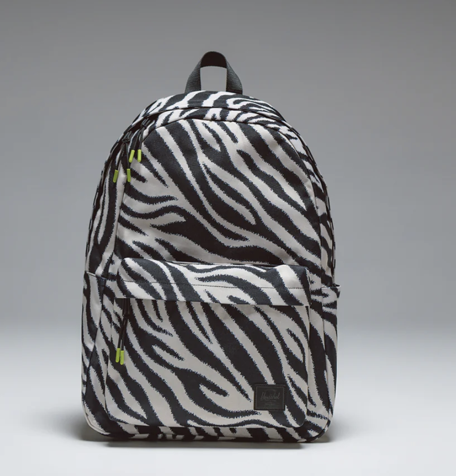 Herschel Classic XL 30-liter backpack with a minimalist front pocket.