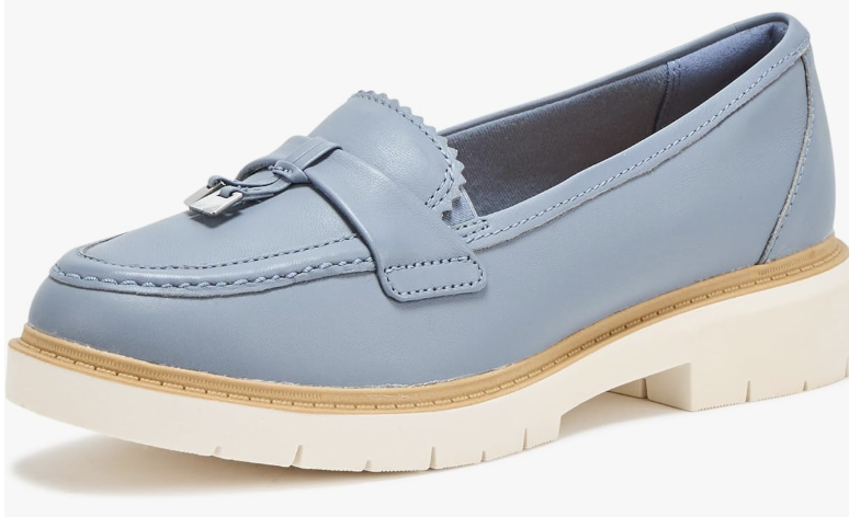 Clarks Westlynn Bella streamlined loafers for polished everyday outfits.