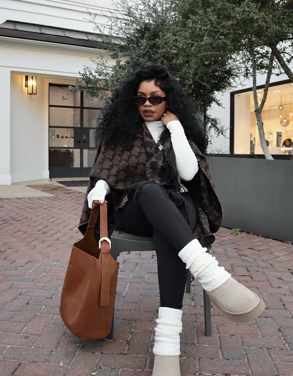 Long Tops to Wear With Leggings (That Actually Look Chic in 2026)