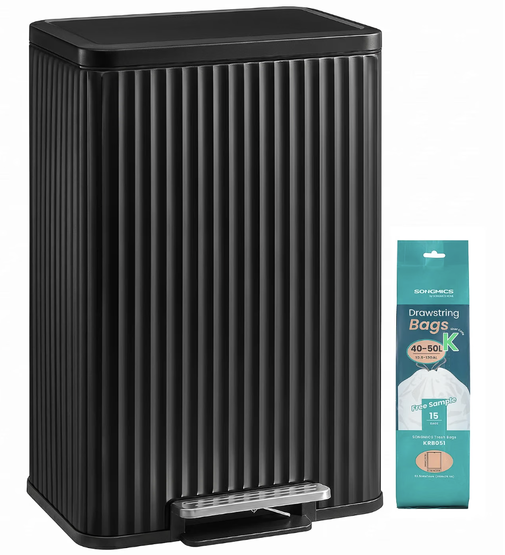 13-gallon kitchen trash can with a lid