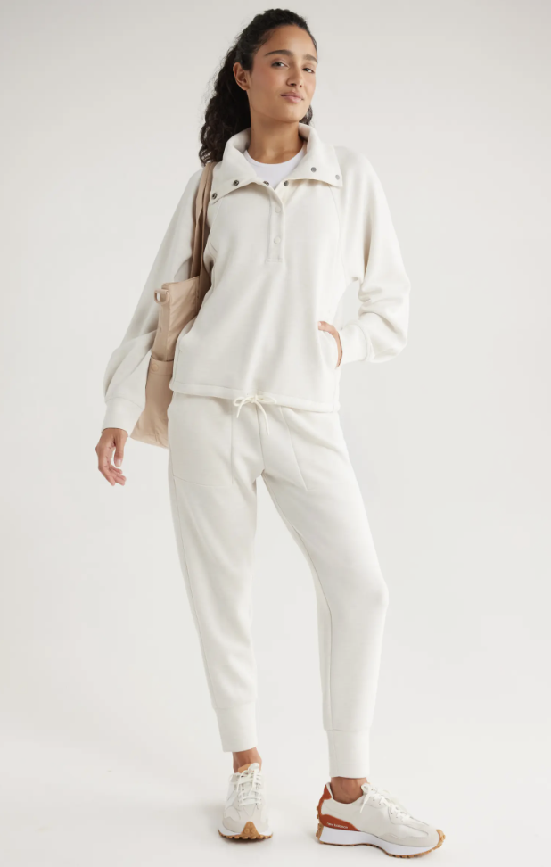 Black Old Navy fleece jogger sweatpants styled with a tank and gray cardigan