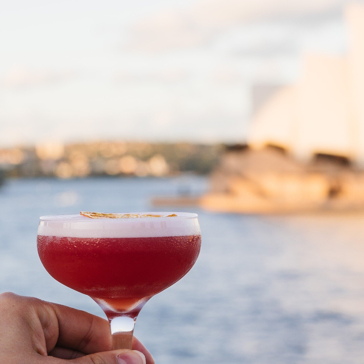 All you need is a bit of colour 💜 Cocktails with a view - what's better on a Sunday? We're open until late.