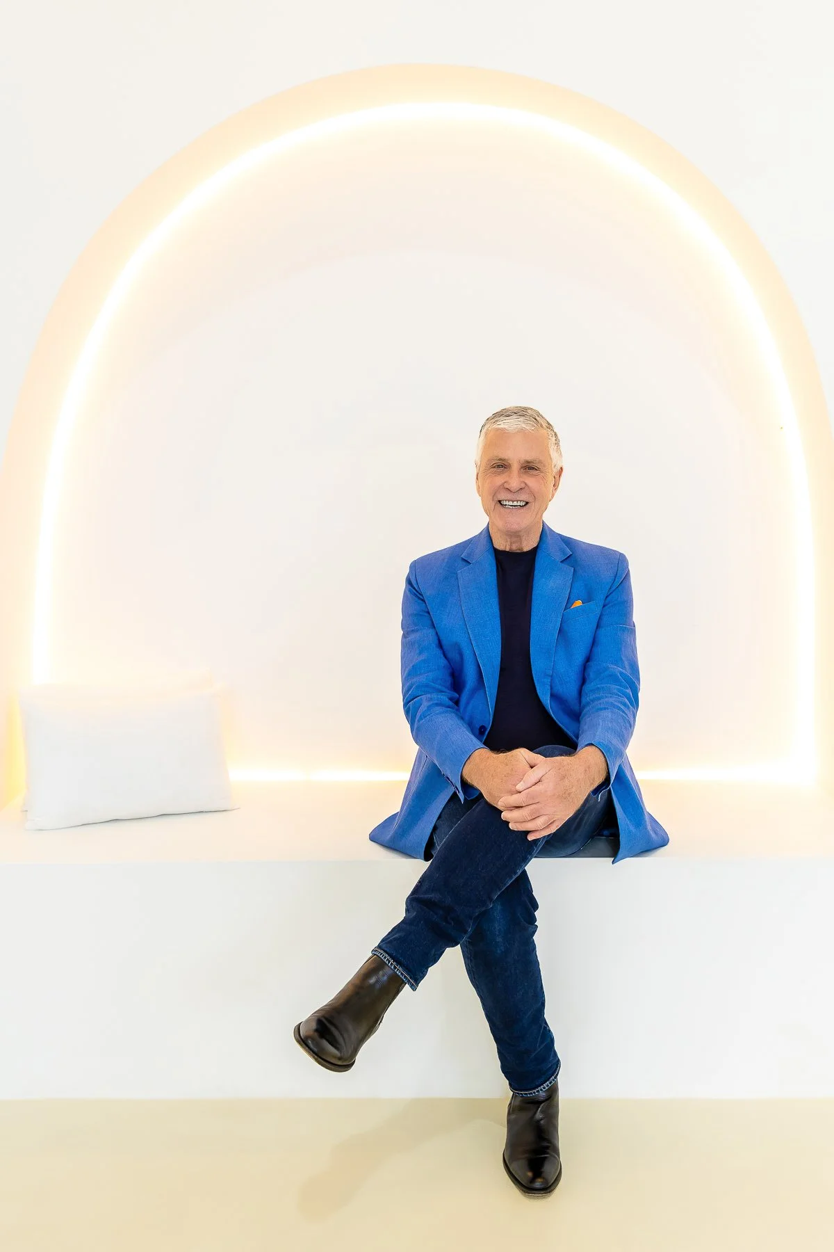 Arch seated area in Solis Studio in Riverwood Sydney for branding session