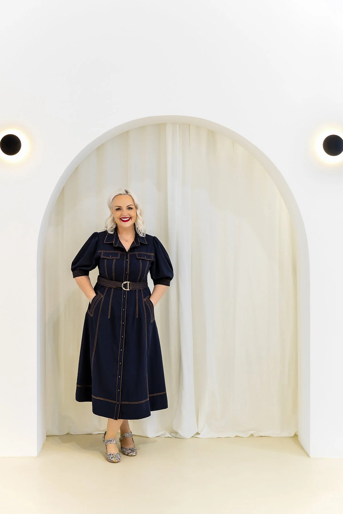 Arch wall in Solis Studio for branding session in Sydney