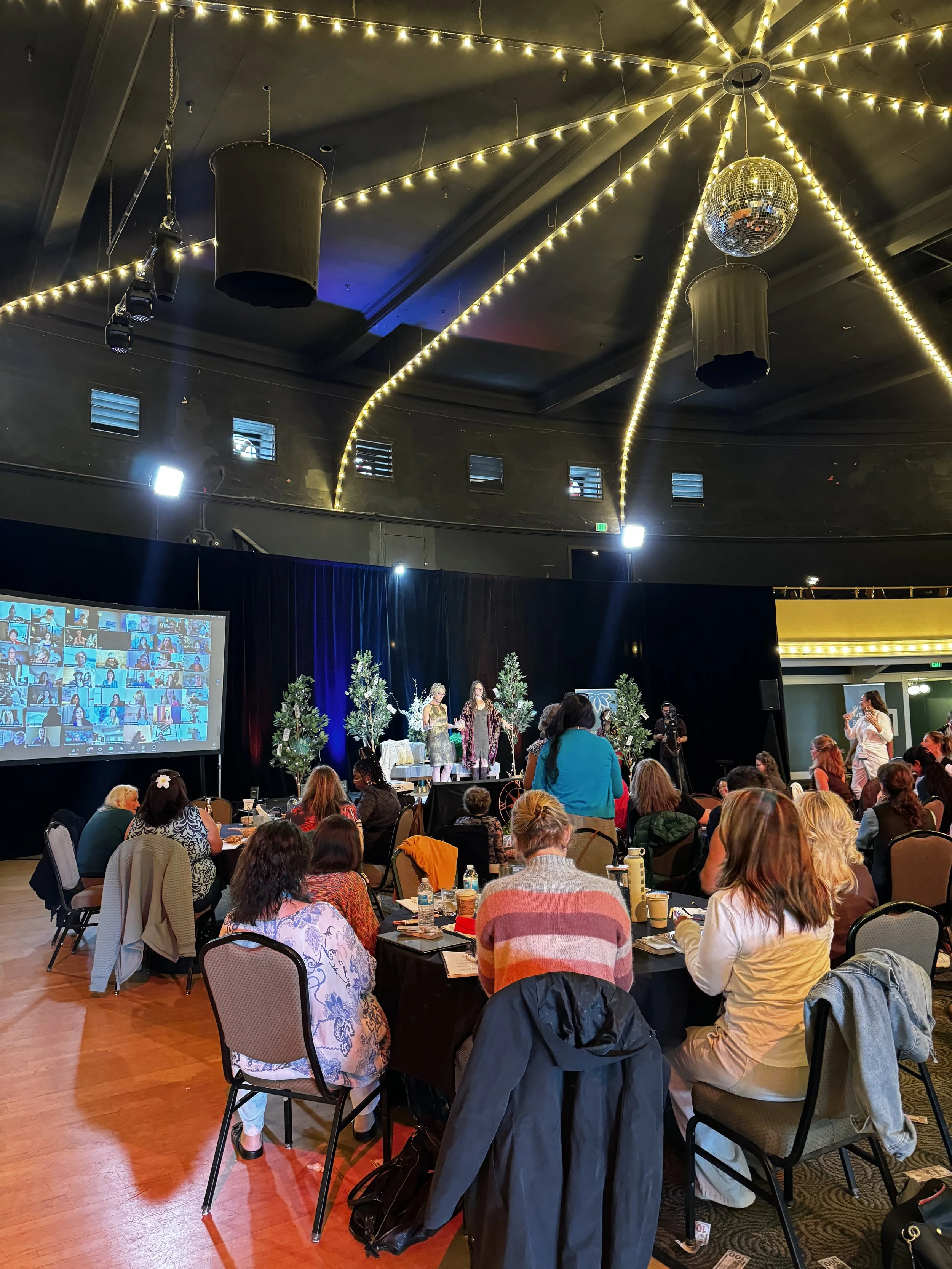 Multi-day conference for women's business training program. Planned and produced by Steph Leis and Paradigm Events. 