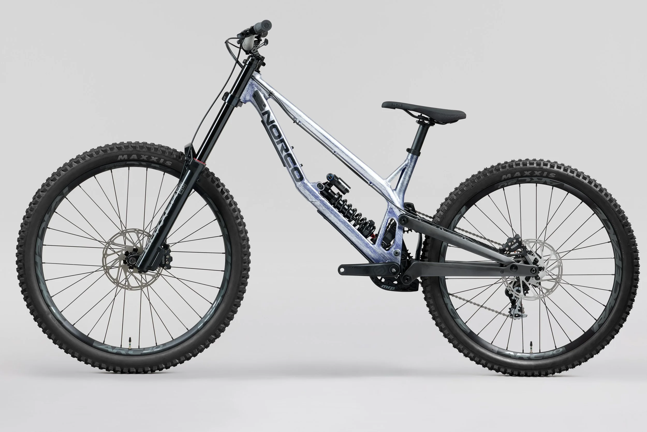 MY27 Team DH 2 RockShox Silver-Blue Side View NDS.jpg
