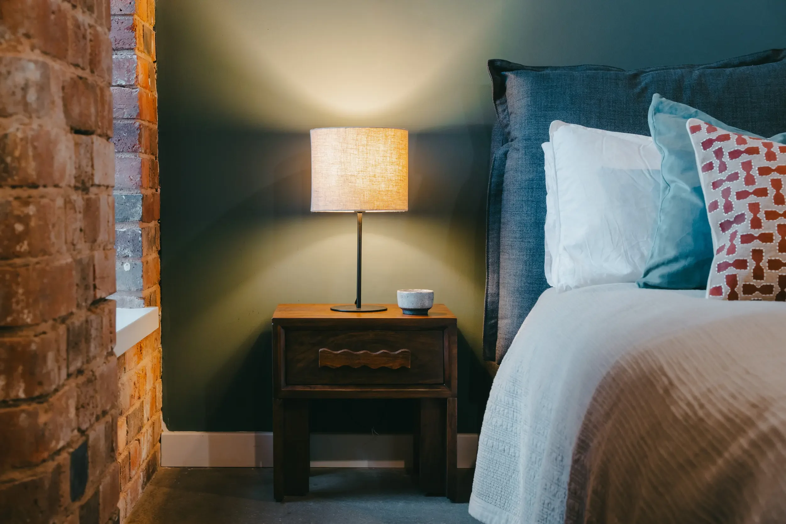 Renovated loft apartment located in the Jewellery Quarter in Birmingham. Designed by San Stae Interior Design and Art Studio.