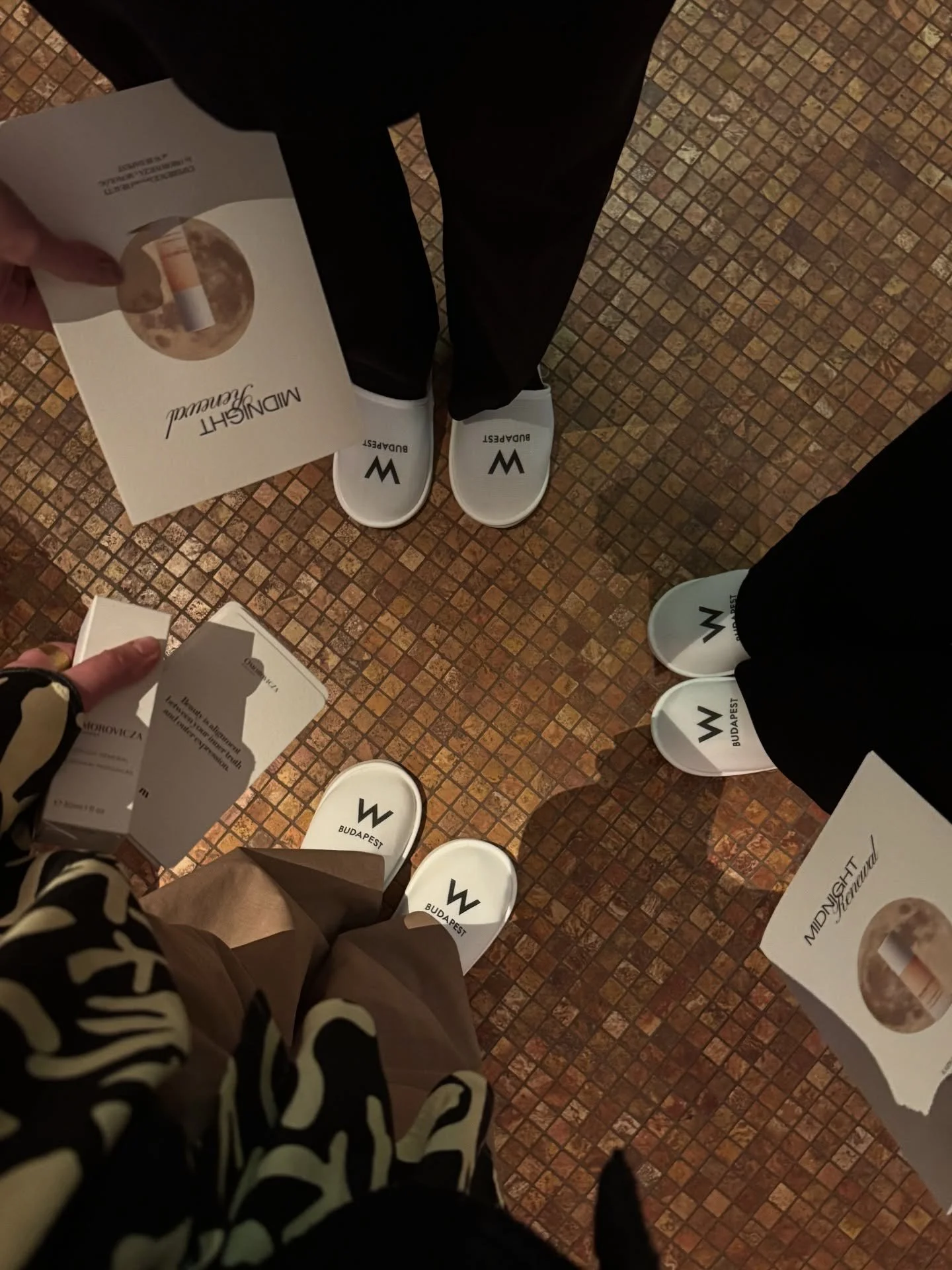 10 years ago, I just dreamt about being an @omorovicza girl. Last week? I hosted my first workshop of the year, and since I came back from maternity leave. This means a lot to me, and feels like a strong opening. My heart is full with love and fire. 