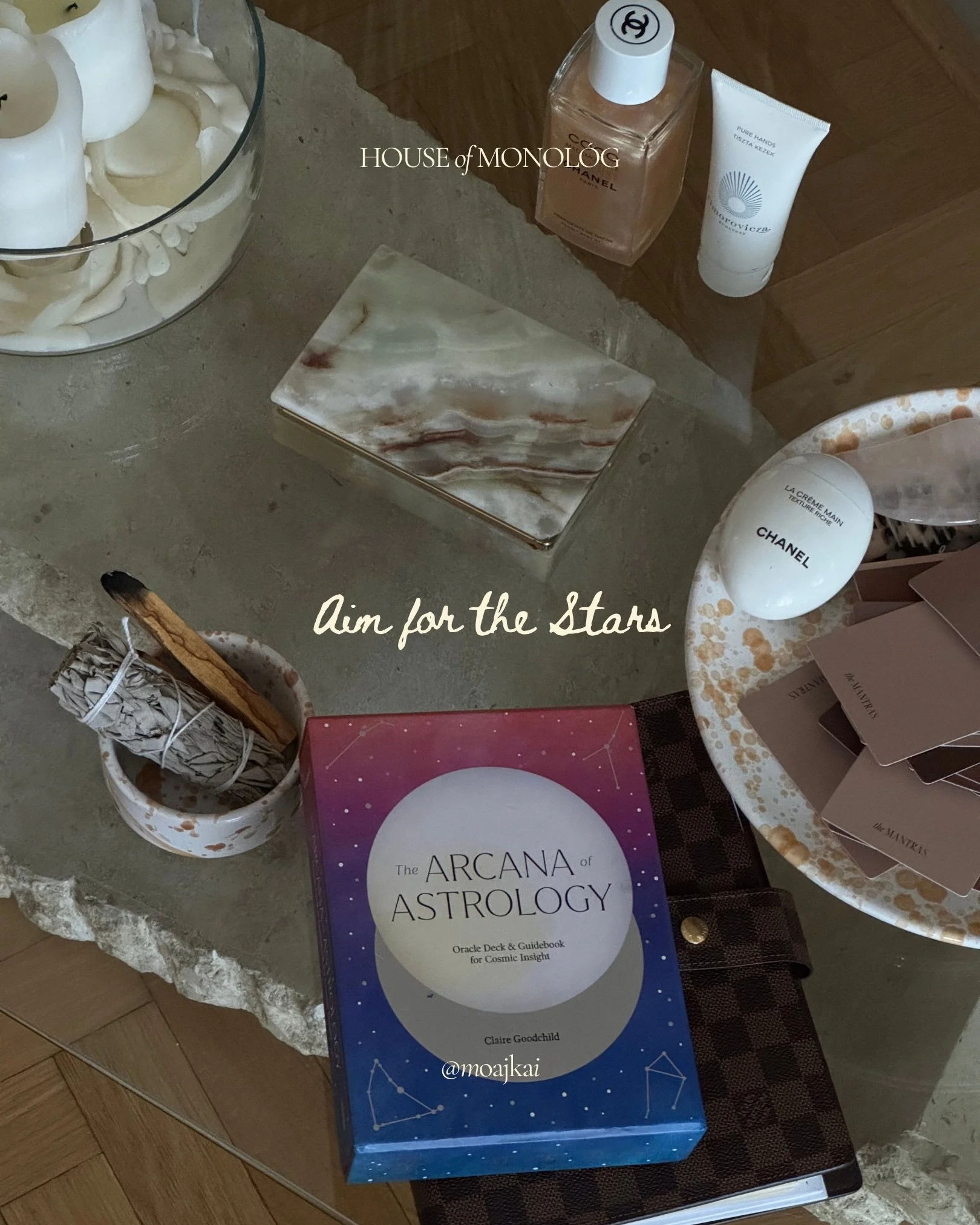 &Uacute;gy &eacute;rzem, ideje megosztanom az első &eacute;lm&eacute;nyt, amivel 2027 janu&aacute;ri indul&aacute;ssal k&eacute;sz&uuml;l&ouml;k, &eacute;s nagyon izgatott vagyok miatta. Szeretettel mutatom be: az AIM FOR THE STARS asztro-&eacute;lm&