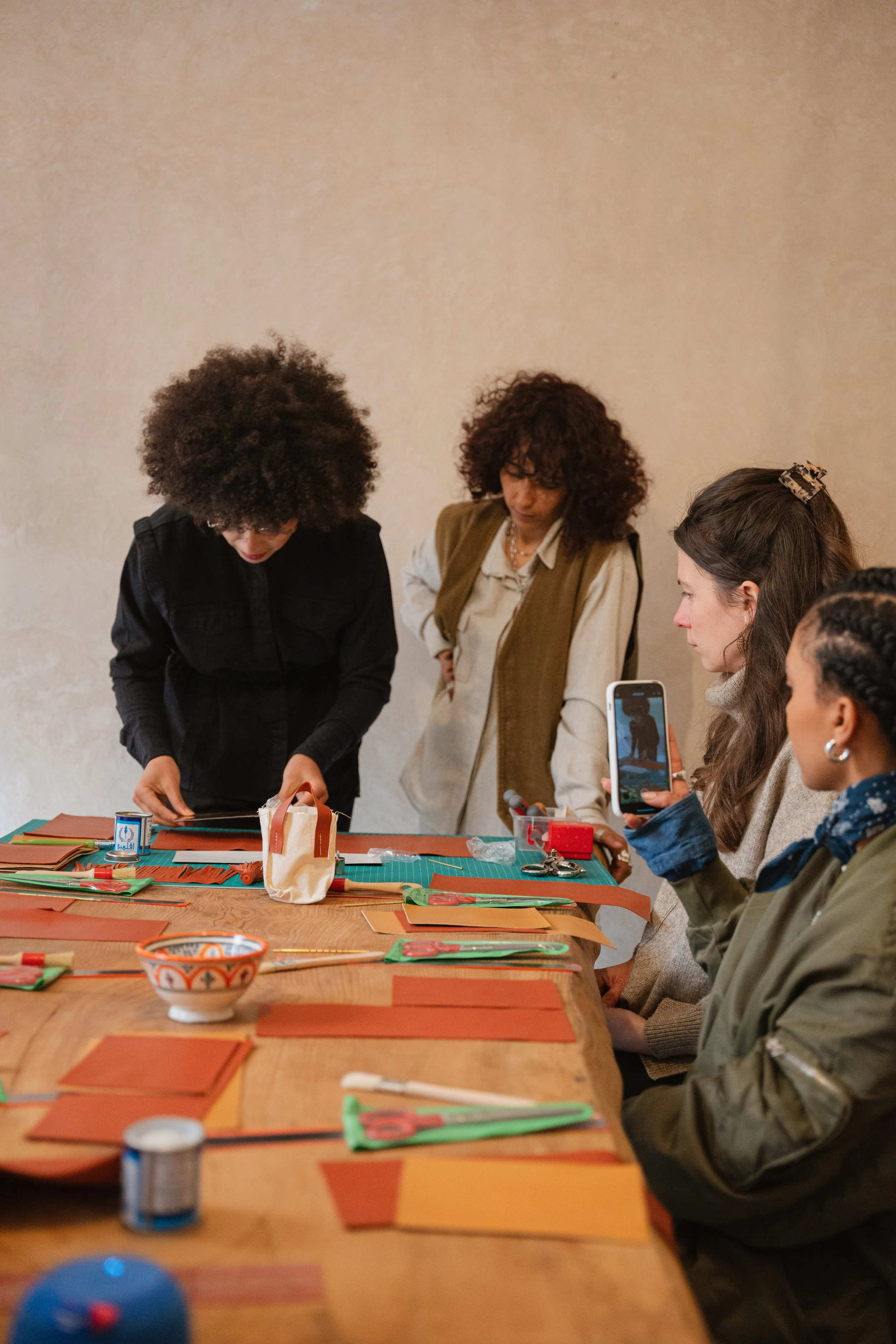 See women empowering women at Out of Office Creative Retreats.