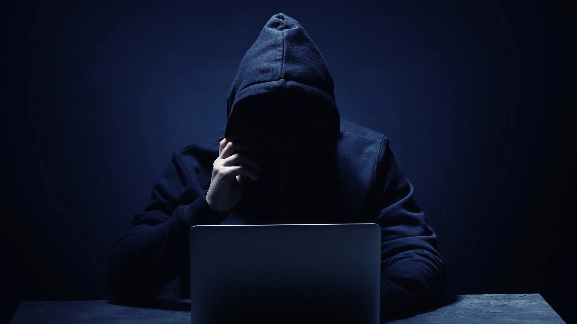 Hacker (1).jpg