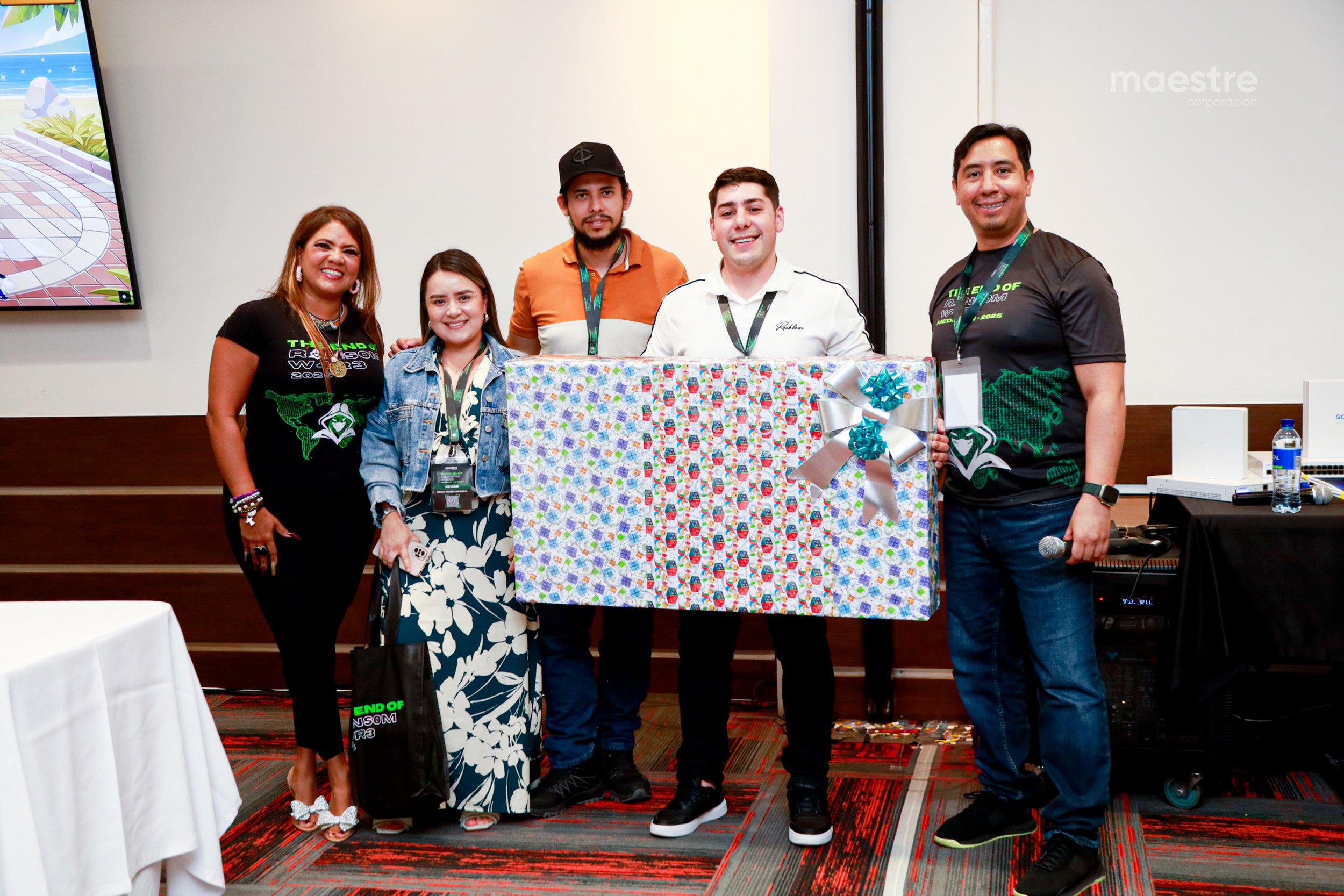 THEOR MEDELLIN 83.jpg